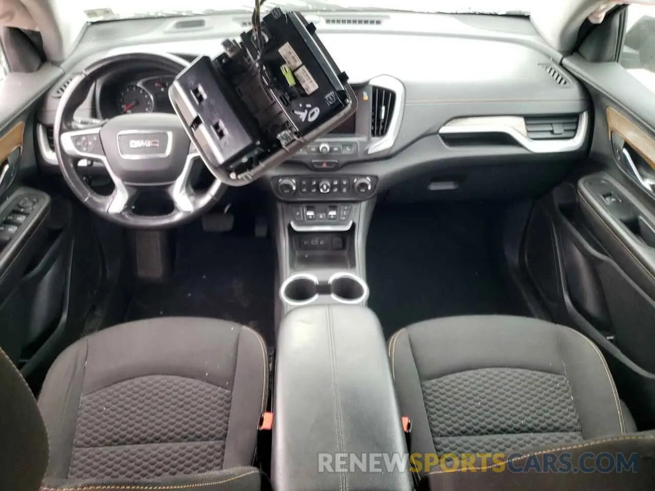 8 fotografías del automóvil dañado 3GKALTEV8LL203571 GMC TERRAIN 2020