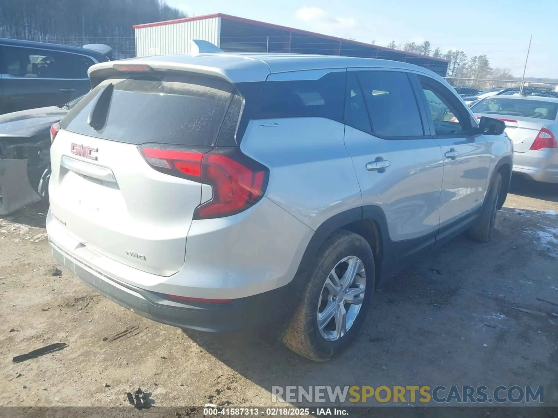 4 fotografías del automóvil dañado 3GKALTEVXLL103634 GMC TERRAIN 2020