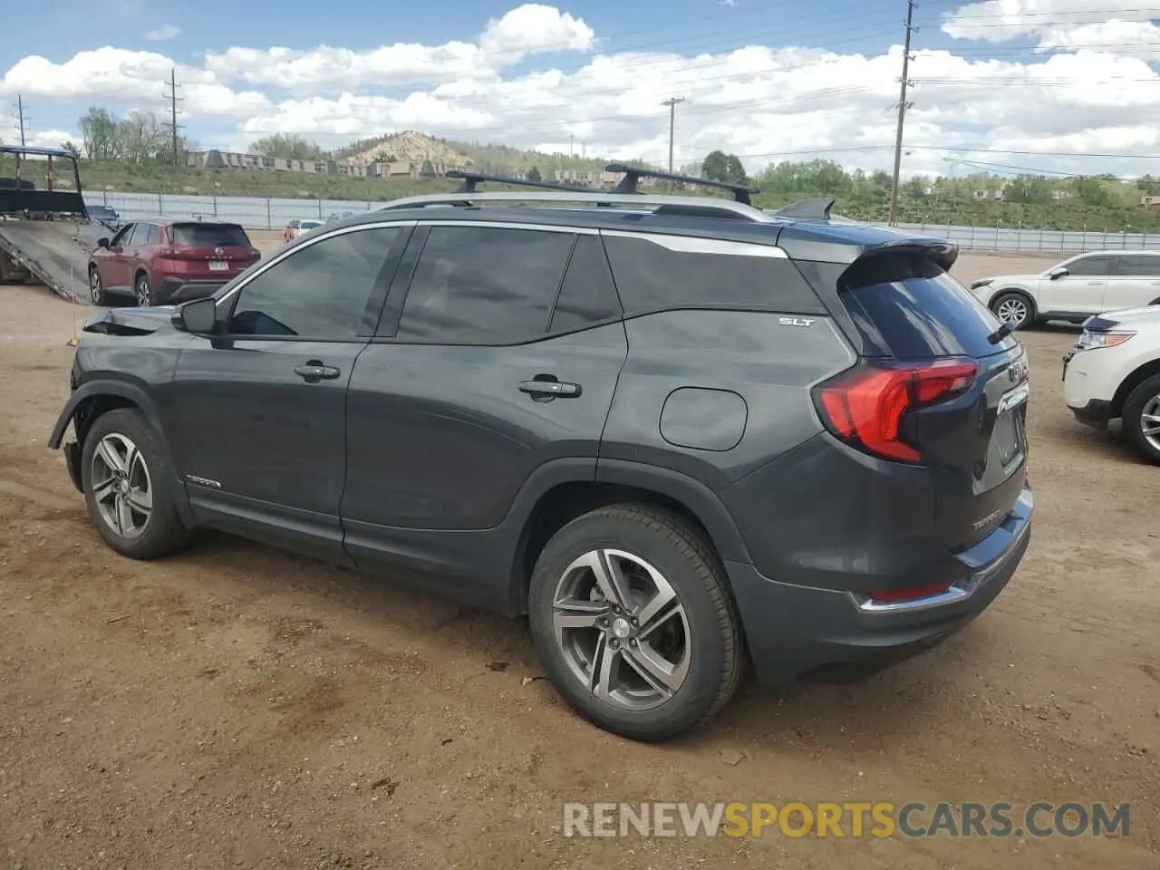 2 fotografías del automóvil dañado 3GKALVEV0LL192836 GMC TERRAIN 2020