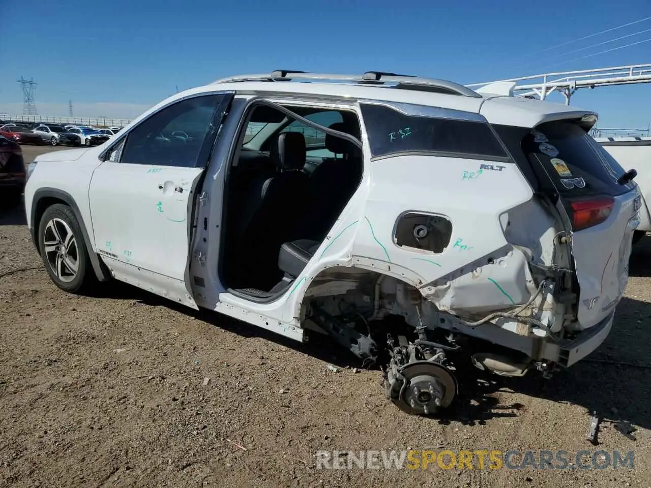 2 fotografías del automóvil dañado 3GKALVEV0LL207187 GMC TERRAIN 2020