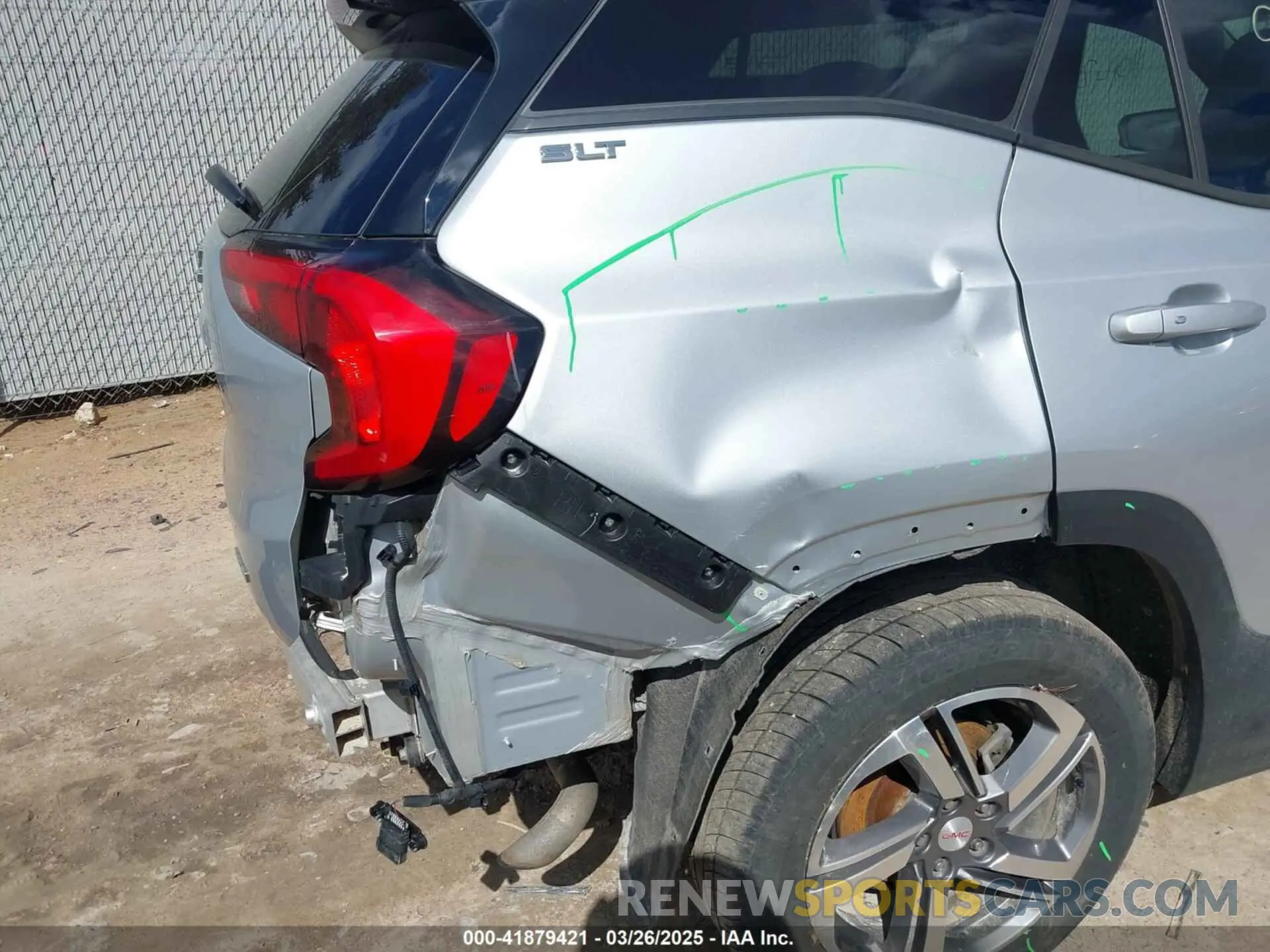 19 fotografías del automóvil dañado 3GKALVEV0LL246880 GMC TERRAIN 2020