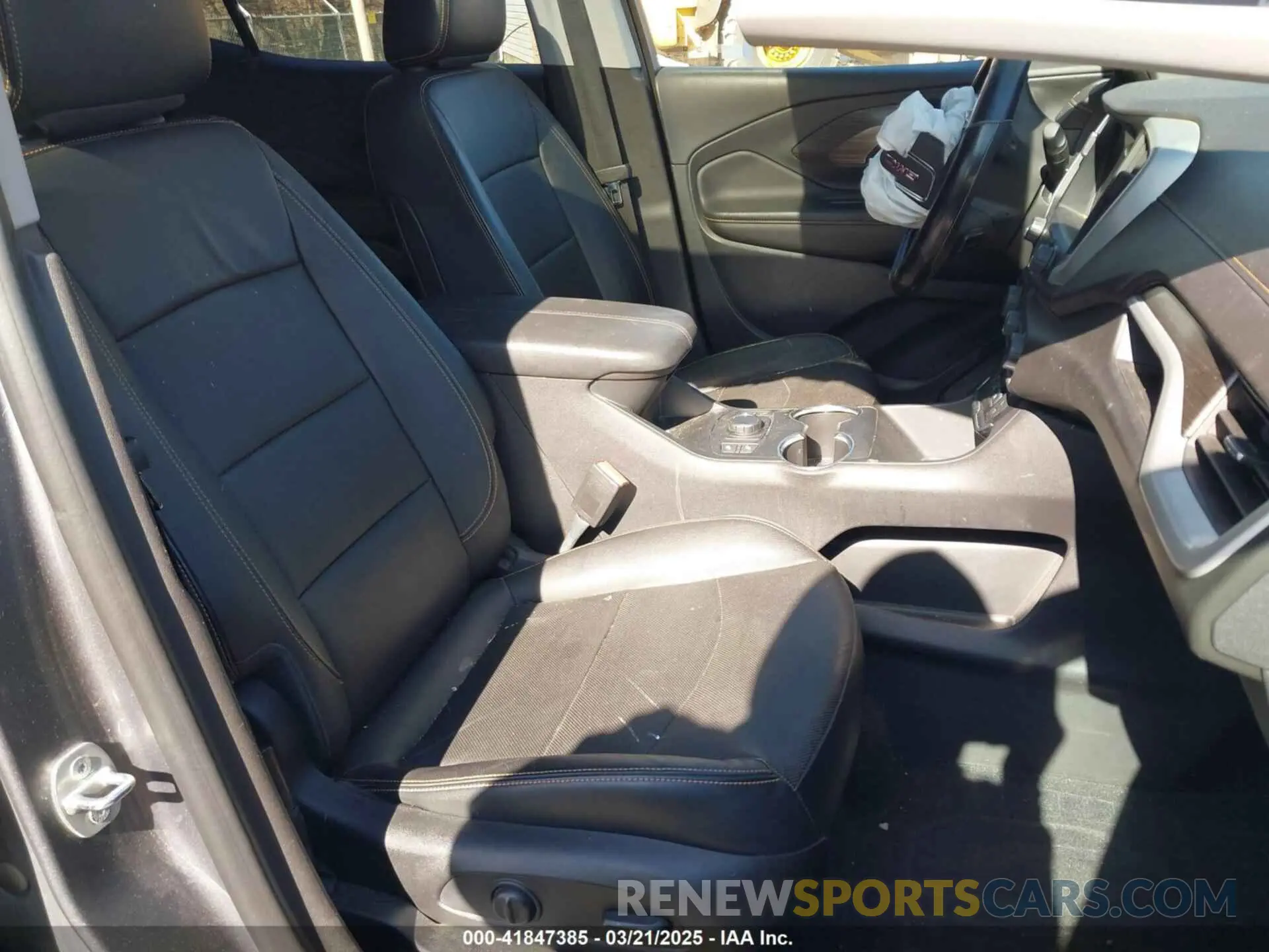 5 fotografías del automóvil dañado 3GKALVEV0LL256695 GMC TERRAIN 2020