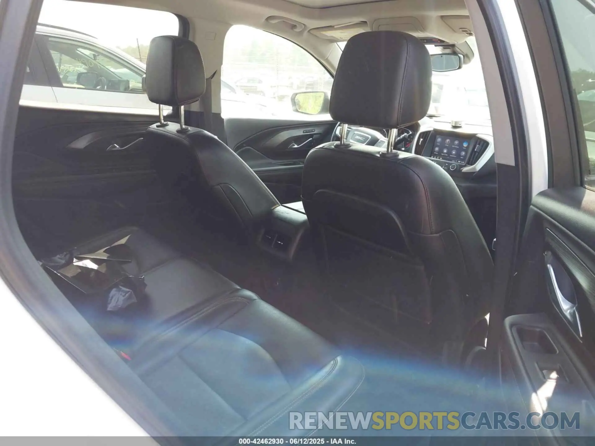 8 fotografías del automóvil dañado 3GKALVEV1LL214083 GMC TERRAIN 2020