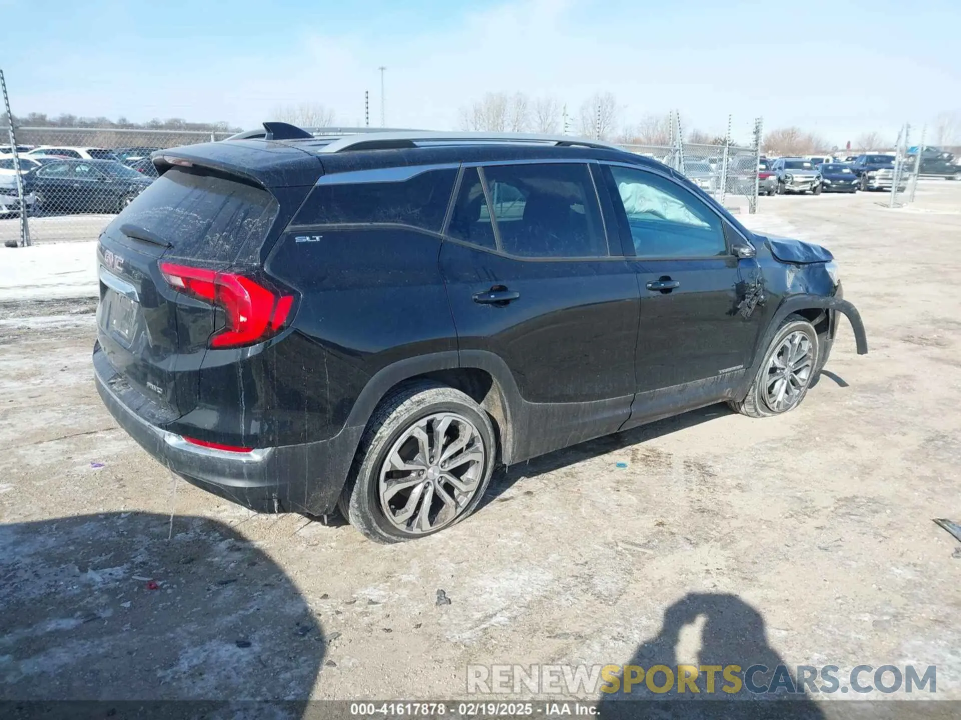 4 fotografías del automóvil dañado 3GKALVEV4LL137810 GMC TERRAIN 2020