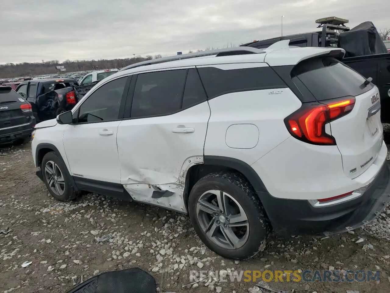 2 fotografías del automóvil dañado 3GKALVEV4LL255355 GMC TERRAIN 2020