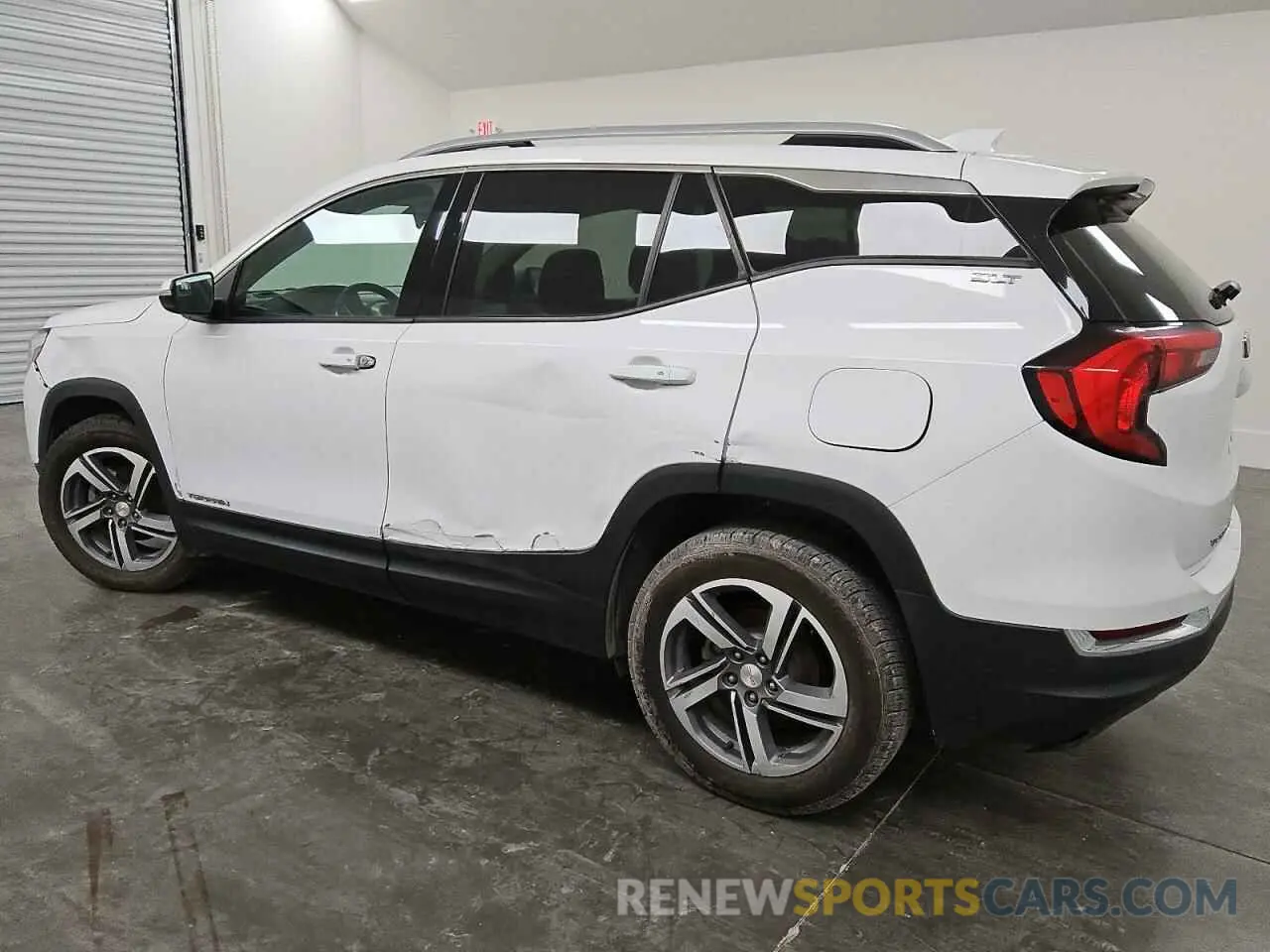 2 fotografías del automóvil dañado 3GKALVEV5LL133099 GMC TERRAIN 2020