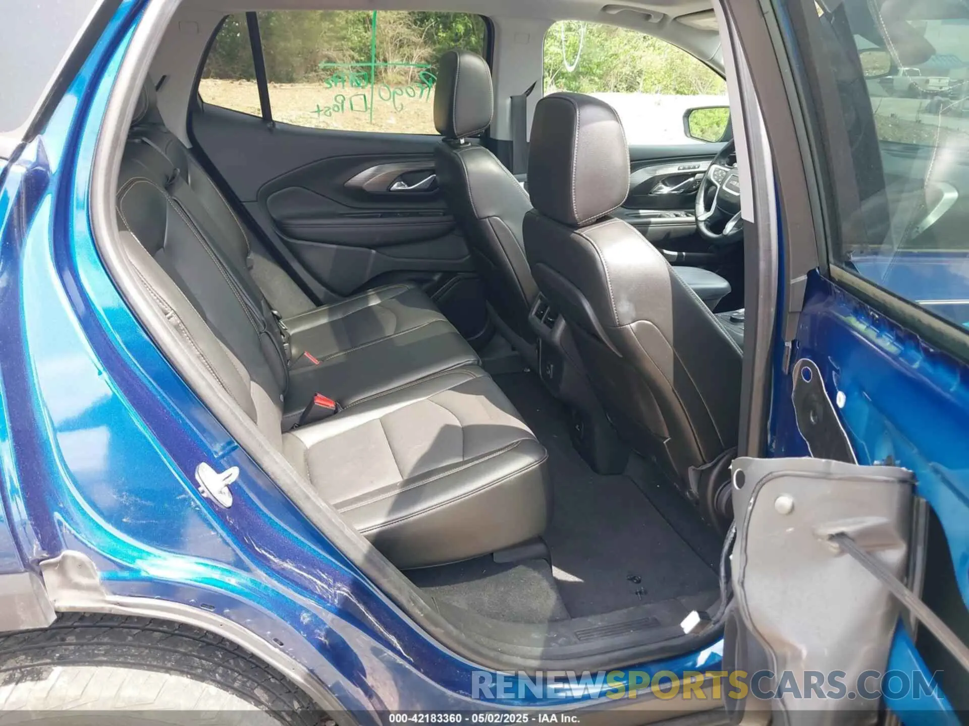 8 fotografías del automóvil dañado 3GKALVEV5LL135015 GMC TERRAIN 2020