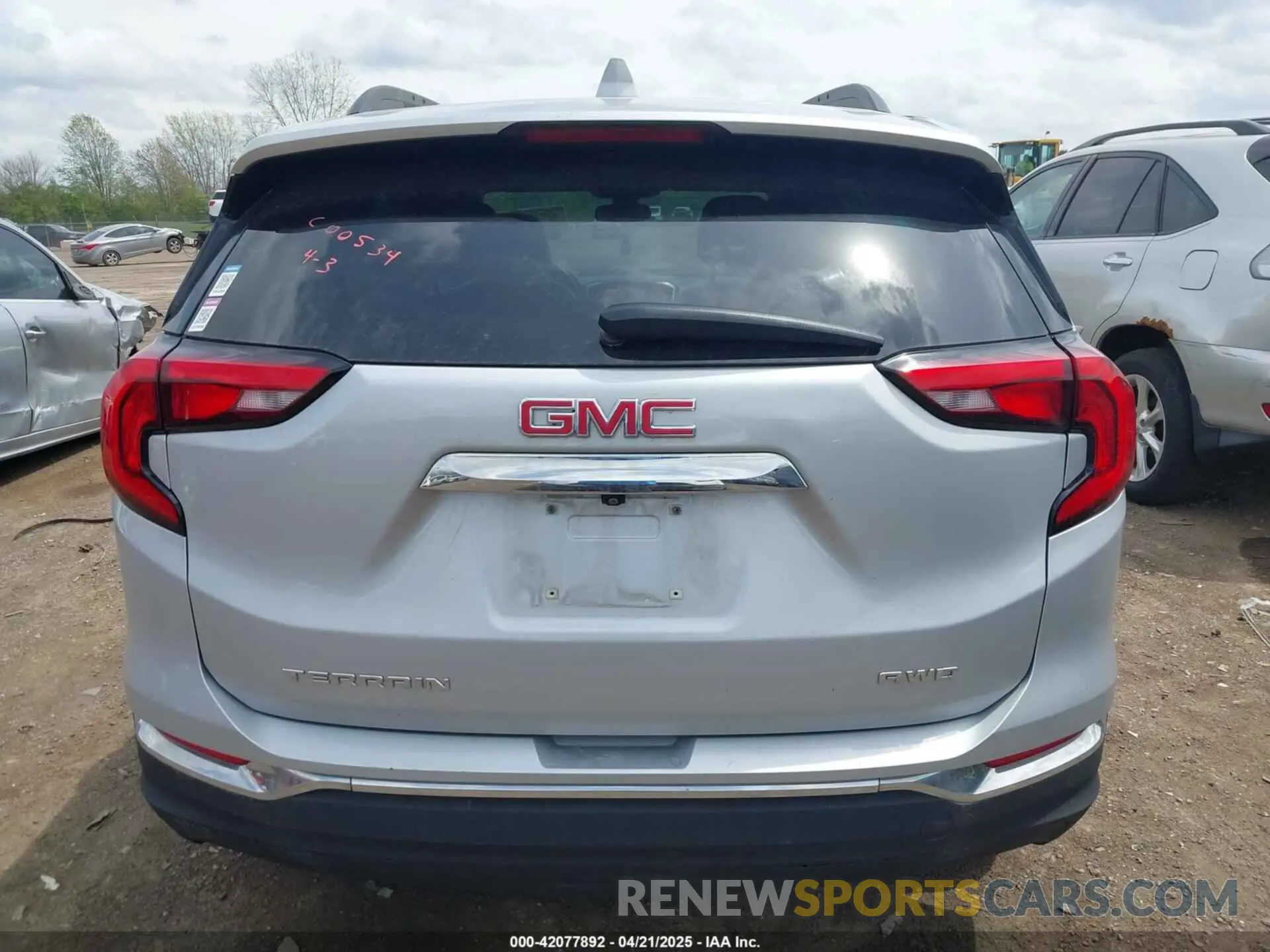 16 fotografías del automóvil dañado 3GKALVEV5LL268423 GMC TERRAIN 2020