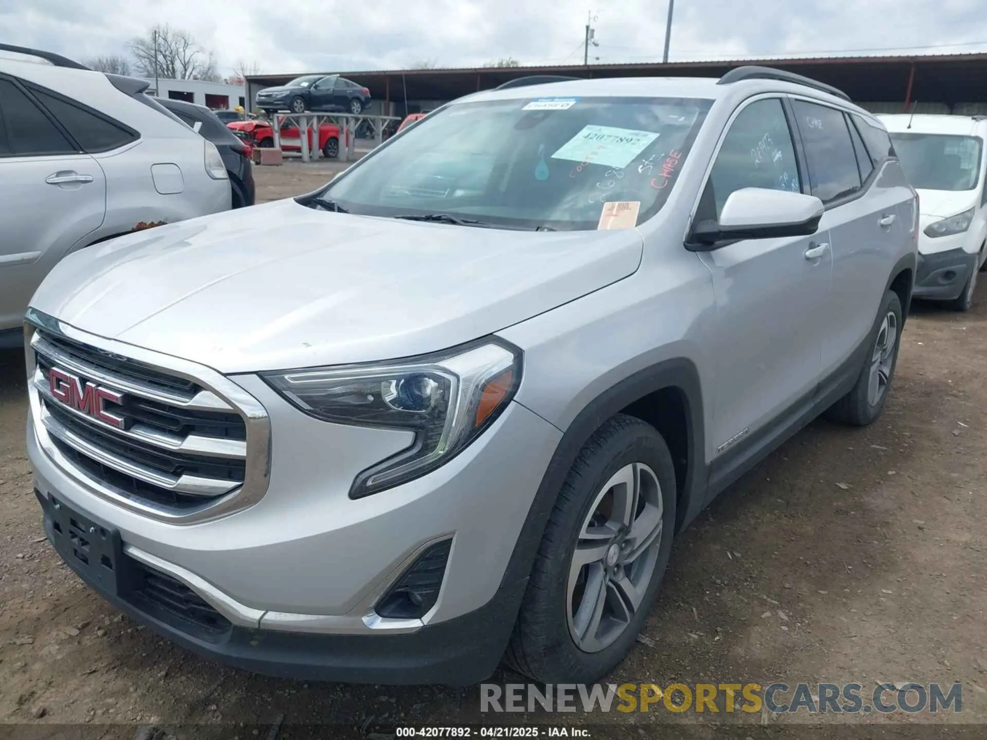 2 fotografías del automóvil dañado 3GKALVEV5LL268423 GMC TERRAIN 2020