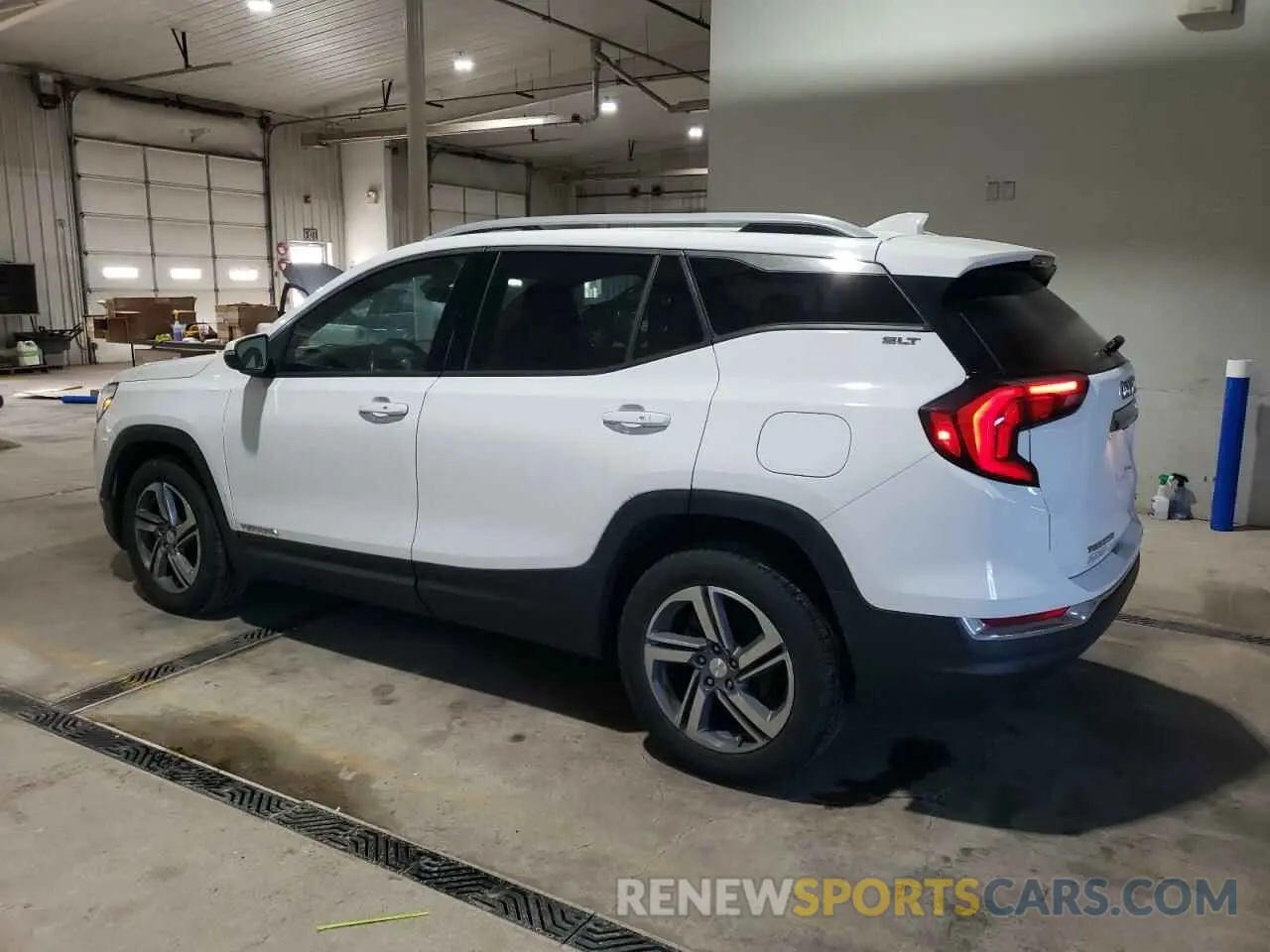 2 fotografías del automóvil dañado 3GKALVEV6LL147027 GMC TERRAIN 2020