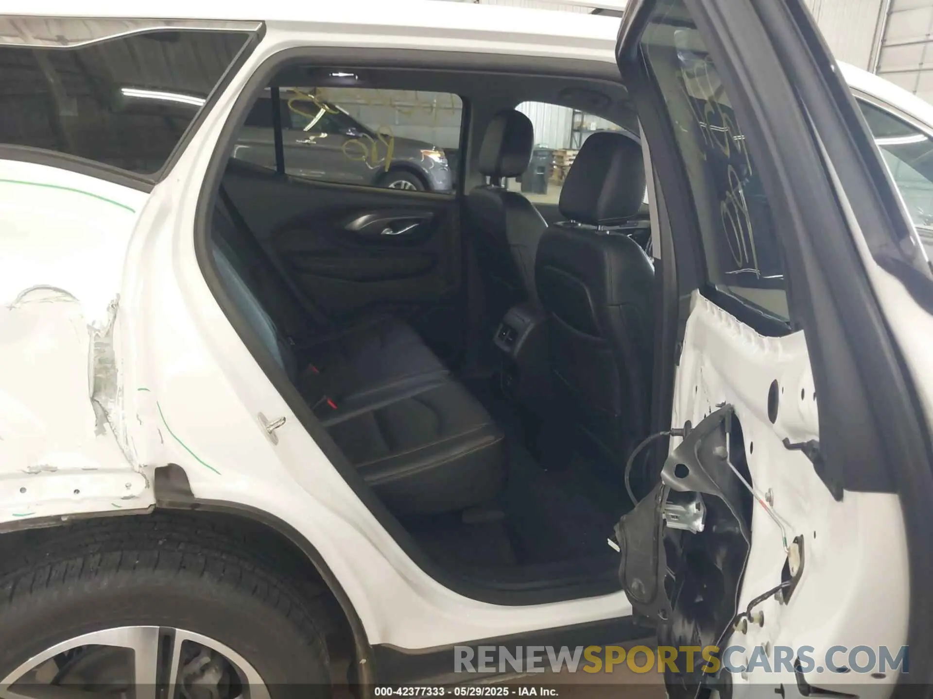8 fotografías del automóvil dañado 3GKALVEV8LL235044 GMC TERRAIN 2020