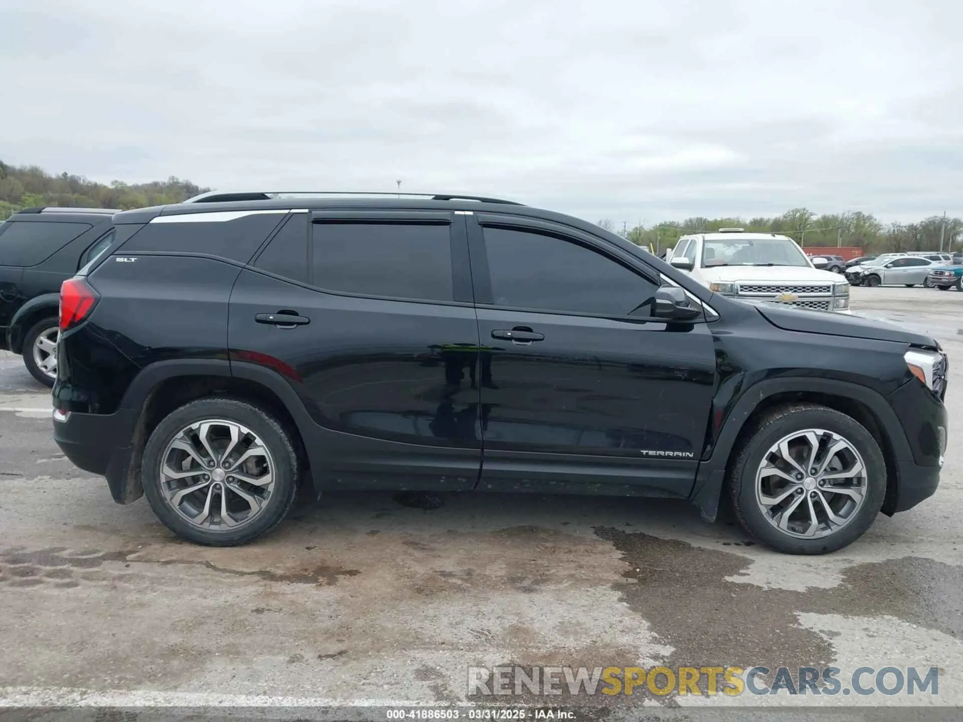 13 fotografías del automóvil dañado 3GKALVEX1LL300155 GMC TERRAIN 2020