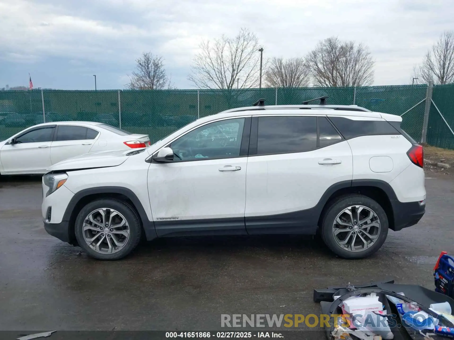 13 fotografías del automóvil dañado 3GKALVEX2LL131196 GMC TERRAIN 2020