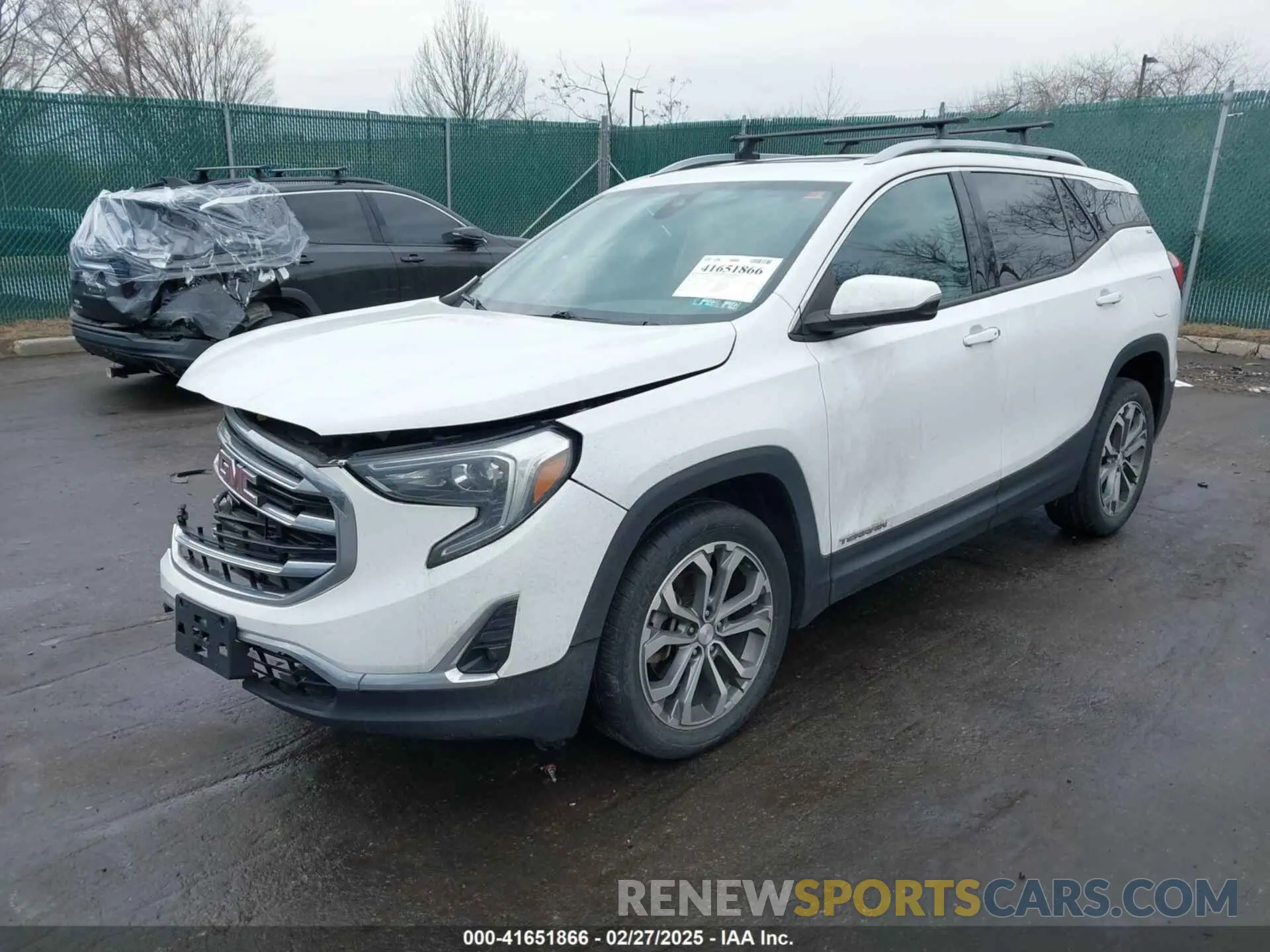 2 fotografías del automóvil dañado 3GKALVEX2LL131196 GMC TERRAIN 2020