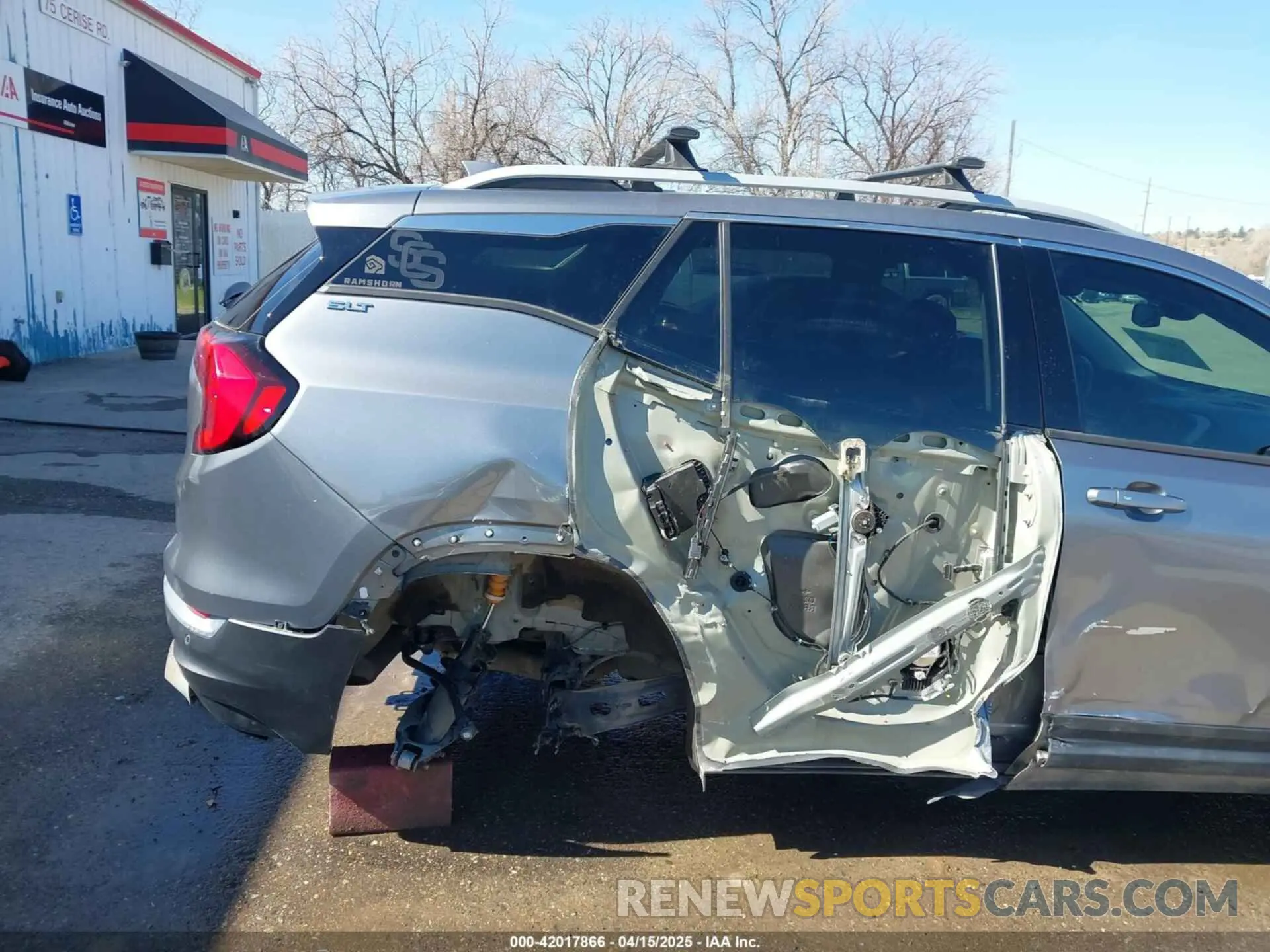 17 fotografías del automóvil dañado 3GKALVEX4LL140997 GMC TERRAIN 2020