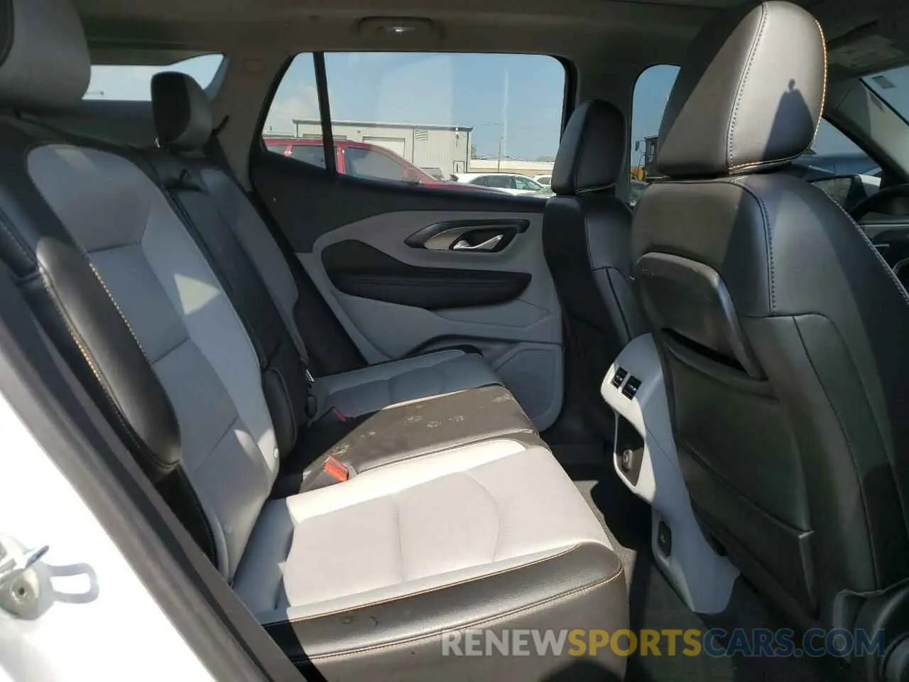 10 fotografías del automóvil dañado 3GKALVEX5LL245970 GMC TERRAIN 2020