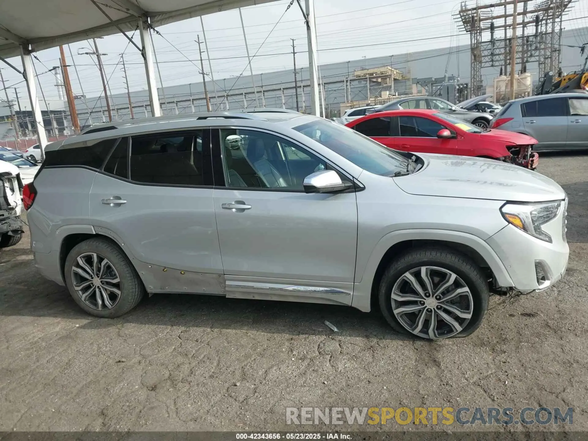 14 fotografías del automóvil dañado 3GKALXEX0LL294117 GMC TERRAIN 2020