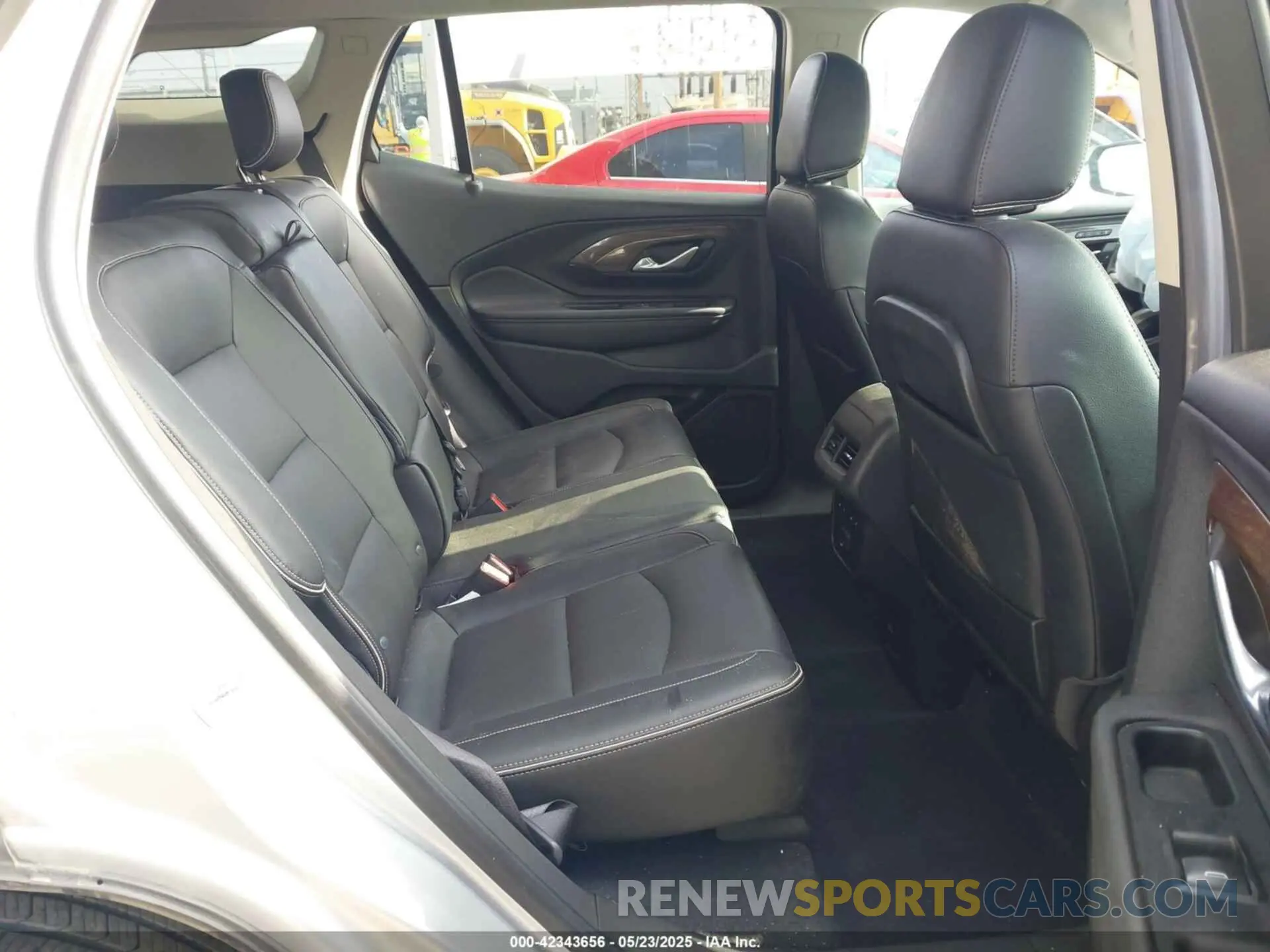 8 fotografías del automóvil dañado 3GKALXEX0LL294117 GMC TERRAIN 2020