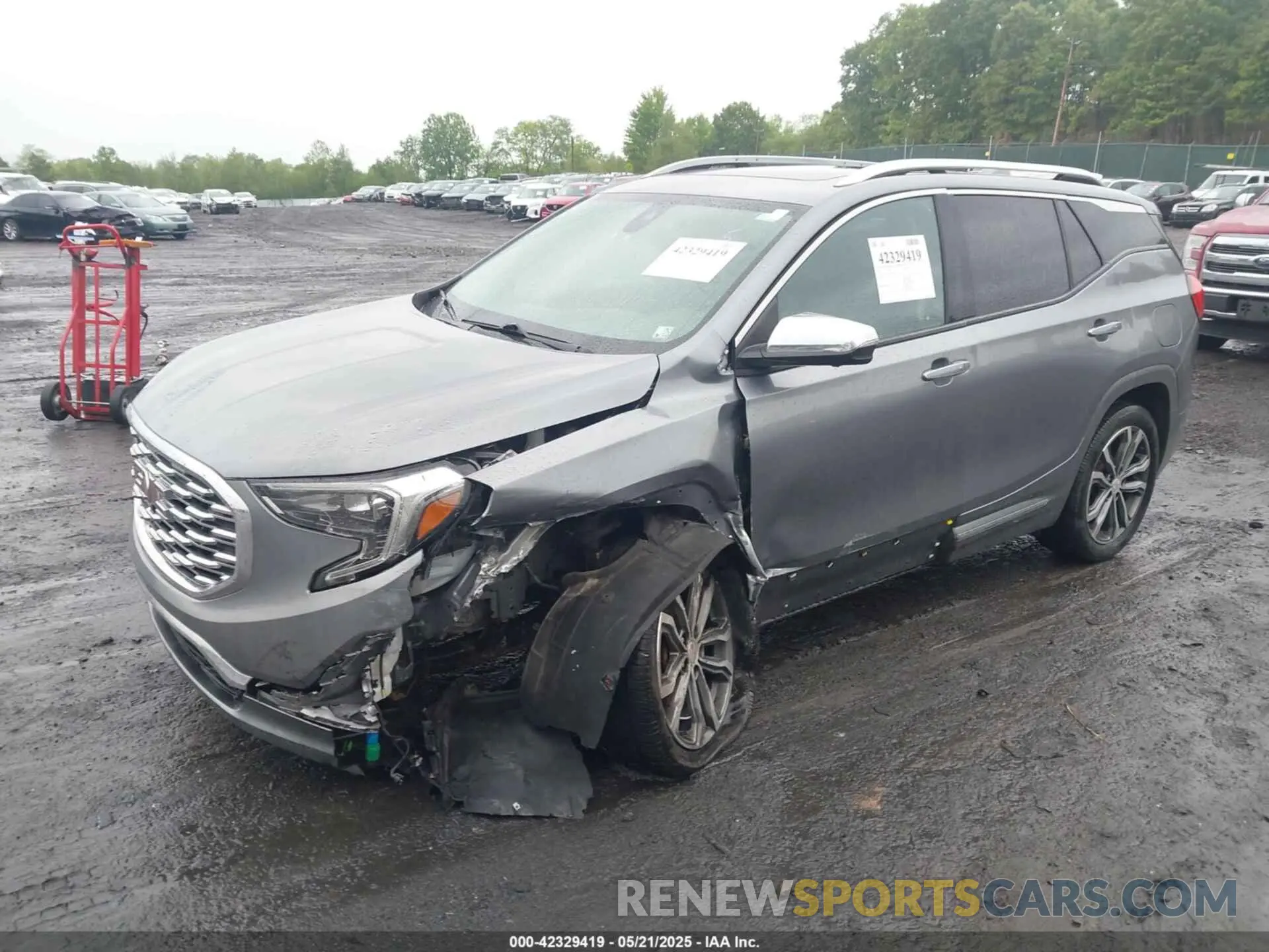 2 fotografías del automóvil dañado 3GKALXEX3LL183920 GMC TERRAIN 2020