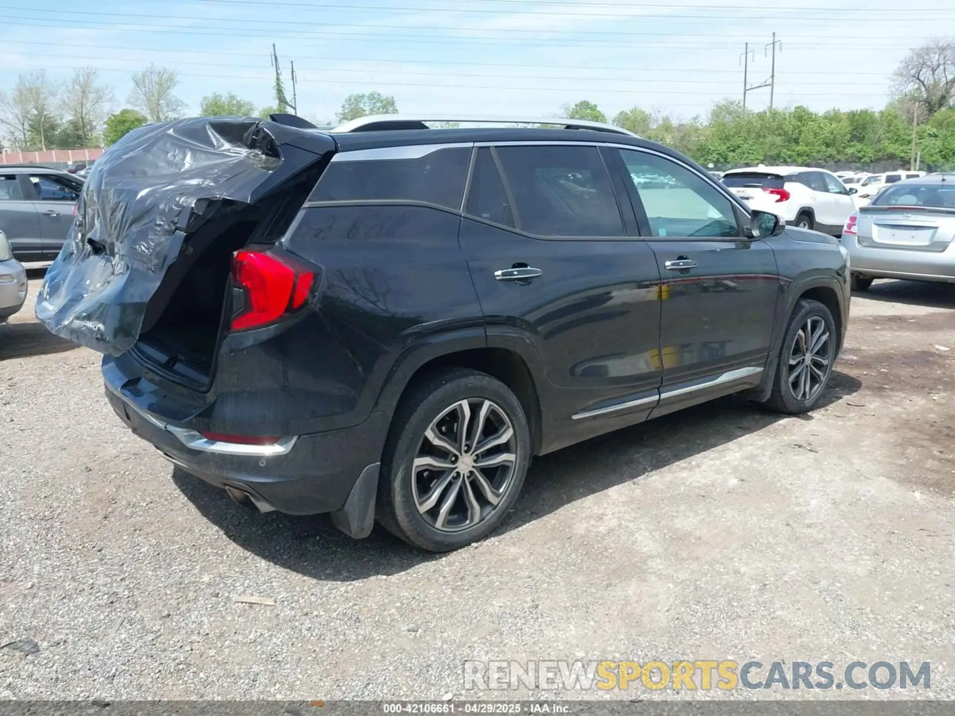 4 fotografías del automóvil dañado 3GKALXEX4LL305359 GMC TERRAIN 2020