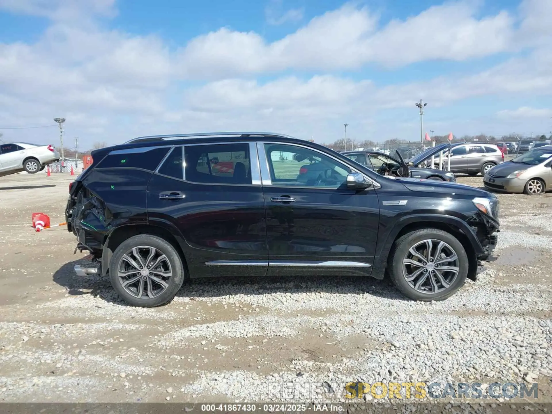 13 fotografías del automóvil dañado 3GKALXEX6LL159014 GMC TERRAIN 2020