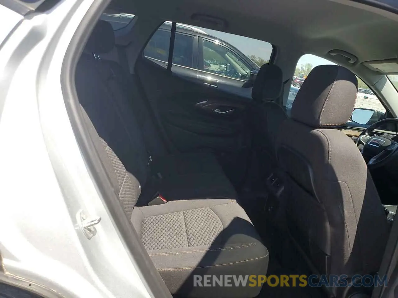 10 fotografías del automóvil dañado 3GKALMEV0ML356825 GMC TERRAIN 2021