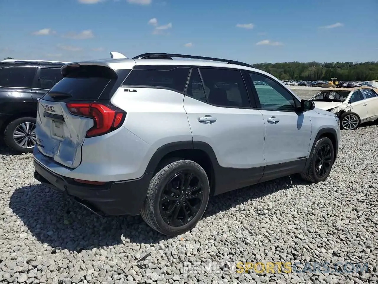 3 fotografías del automóvil dañado 3GKALMEV0ML356825 GMC TERRAIN 2021