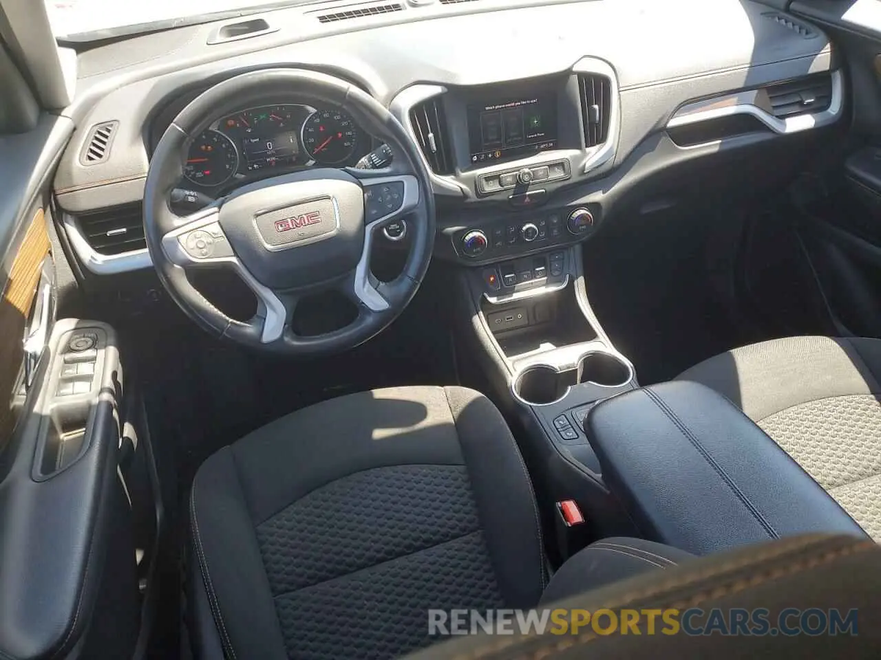 8 fotografías del automóvil dañado 3GKALMEV0ML356825 GMC TERRAIN 2021
