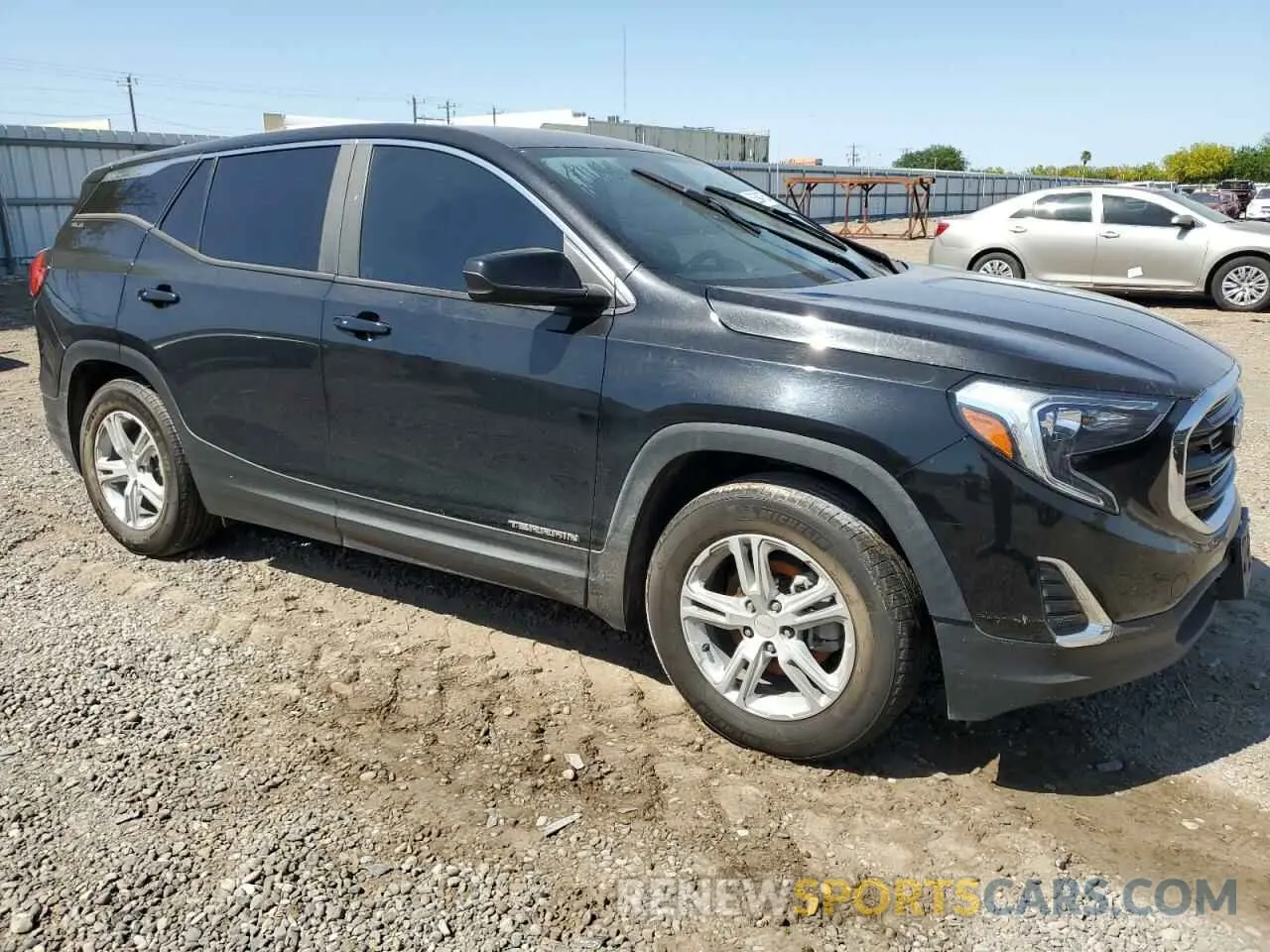 4 fotografías del automóvil dañado 3GKALMEV0ML364536 GMC TERRAIN 2021