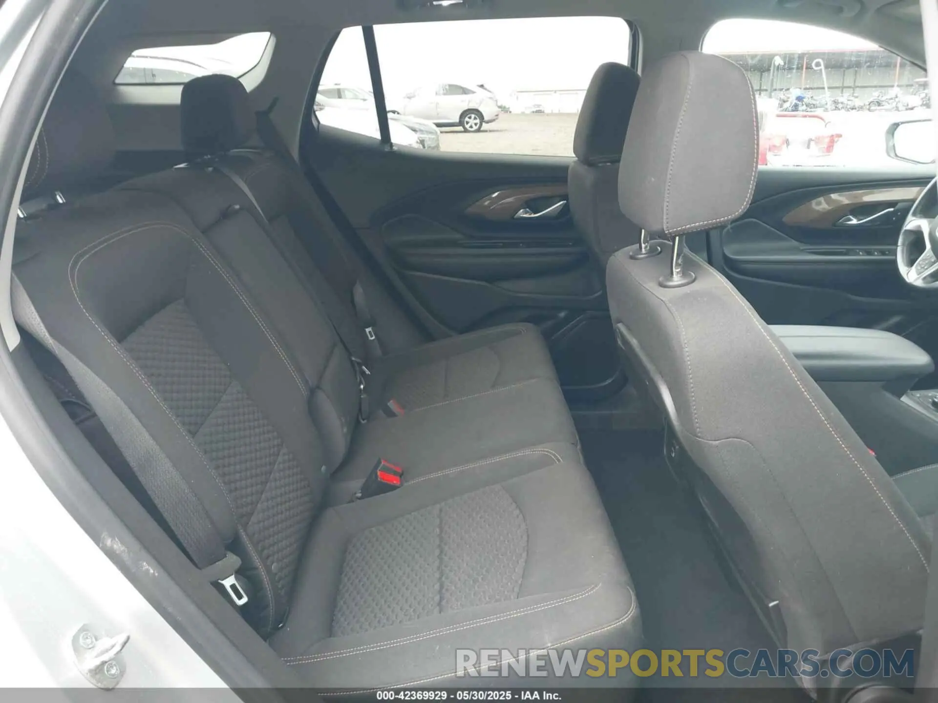8 fotografías del automóvil dañado 3GKALMEV2ML329626 GMC TERRAIN 2021