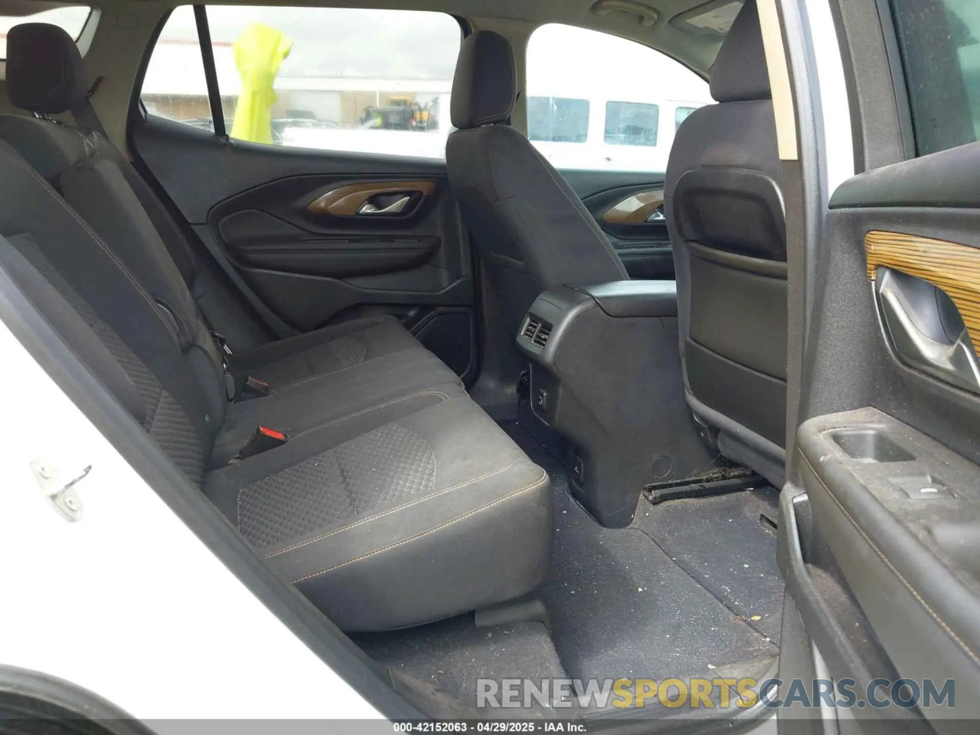 8 fotografías del automóvil dañado 3GKALMEV2ML352839 GMC TERRAIN 2021