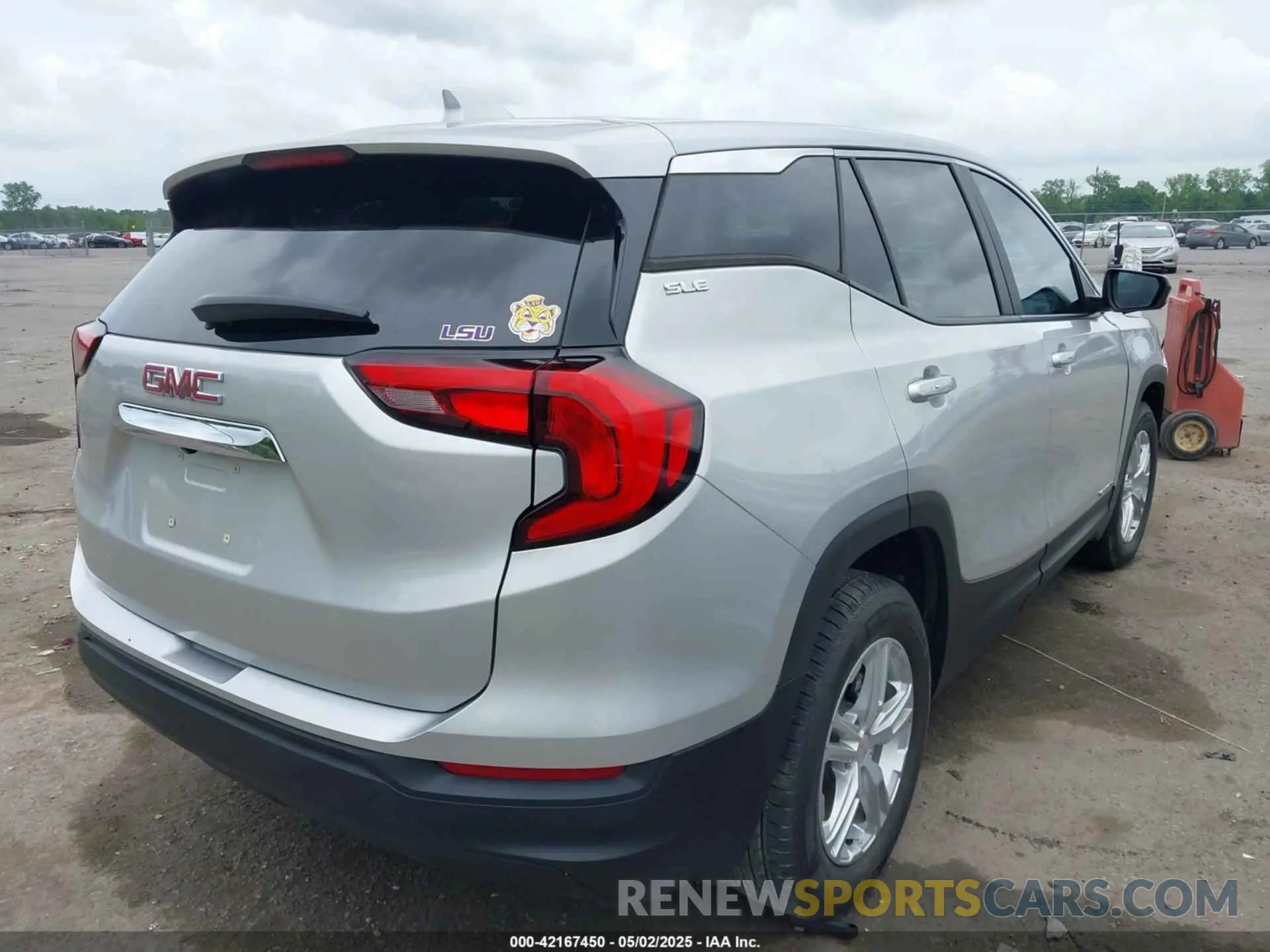 4 fotografías del automóvil dañado 3GKALMEV2ML363310 GMC TERRAIN 2021