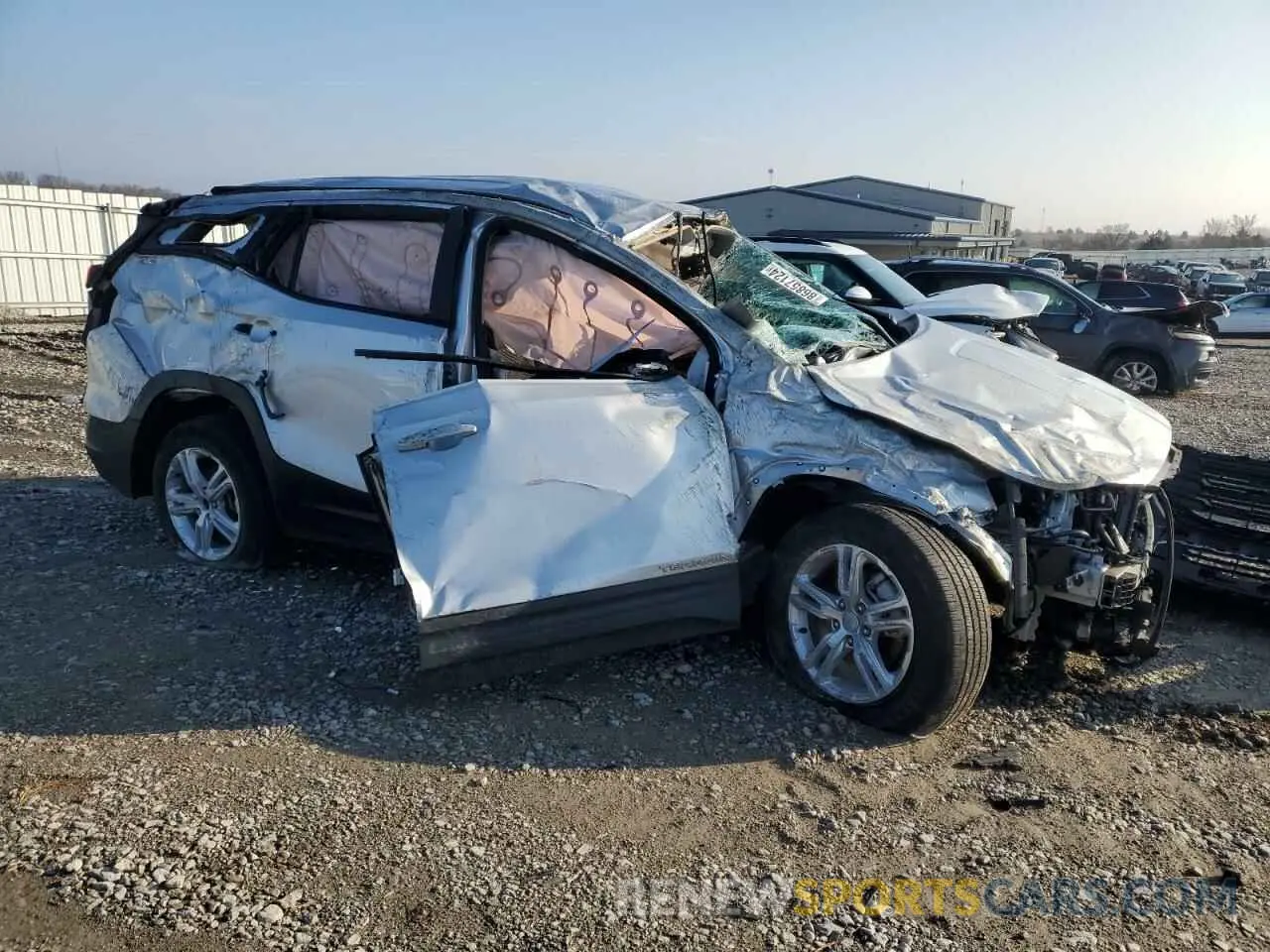 4 fotografías del automóvil dañado 3GKALMEV3ML402440 GMC TERRAIN 2021