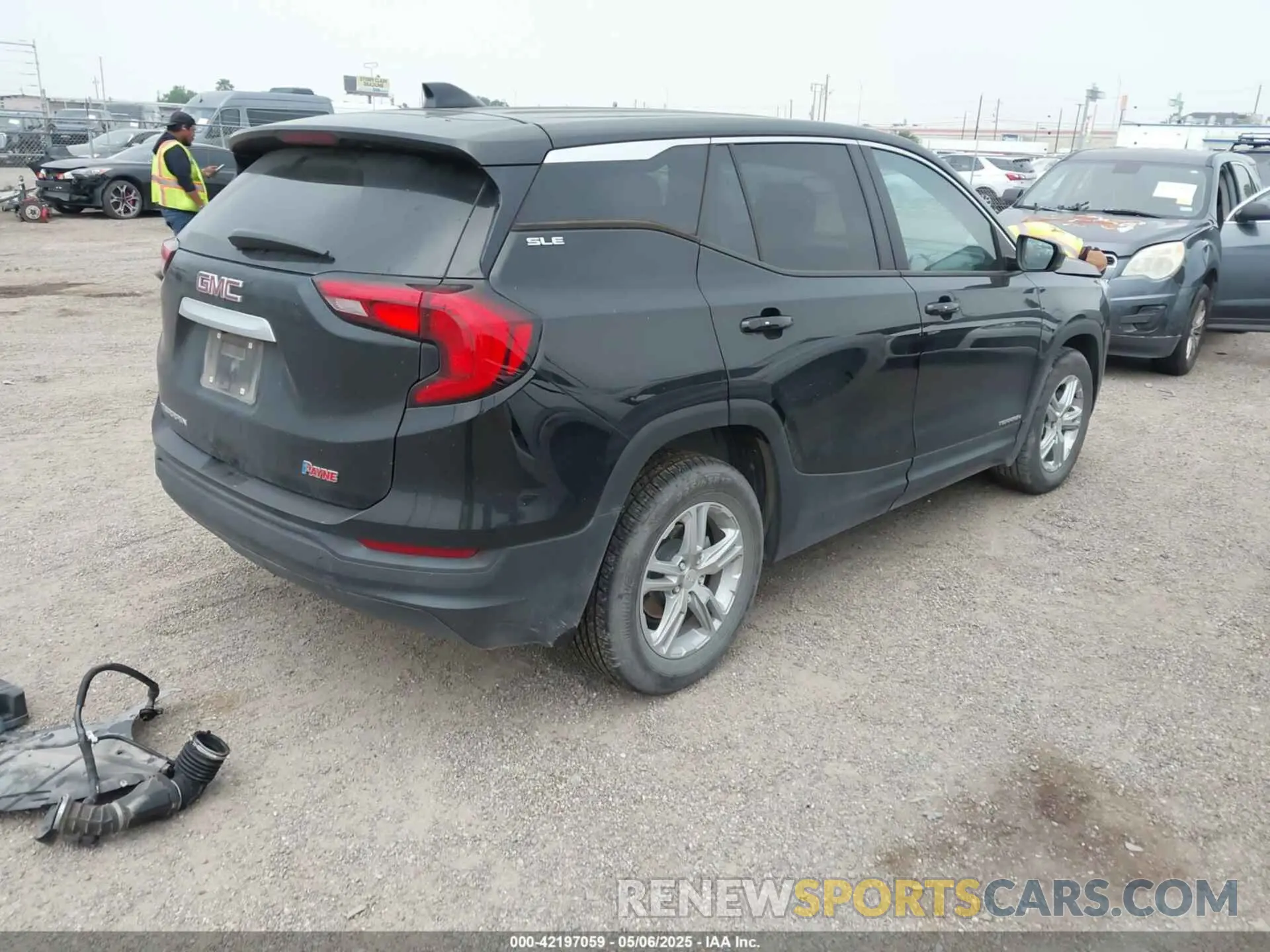 4 fotografías del automóvil dañado 3GKALMEV4ML339803 GMC TERRAIN 2021