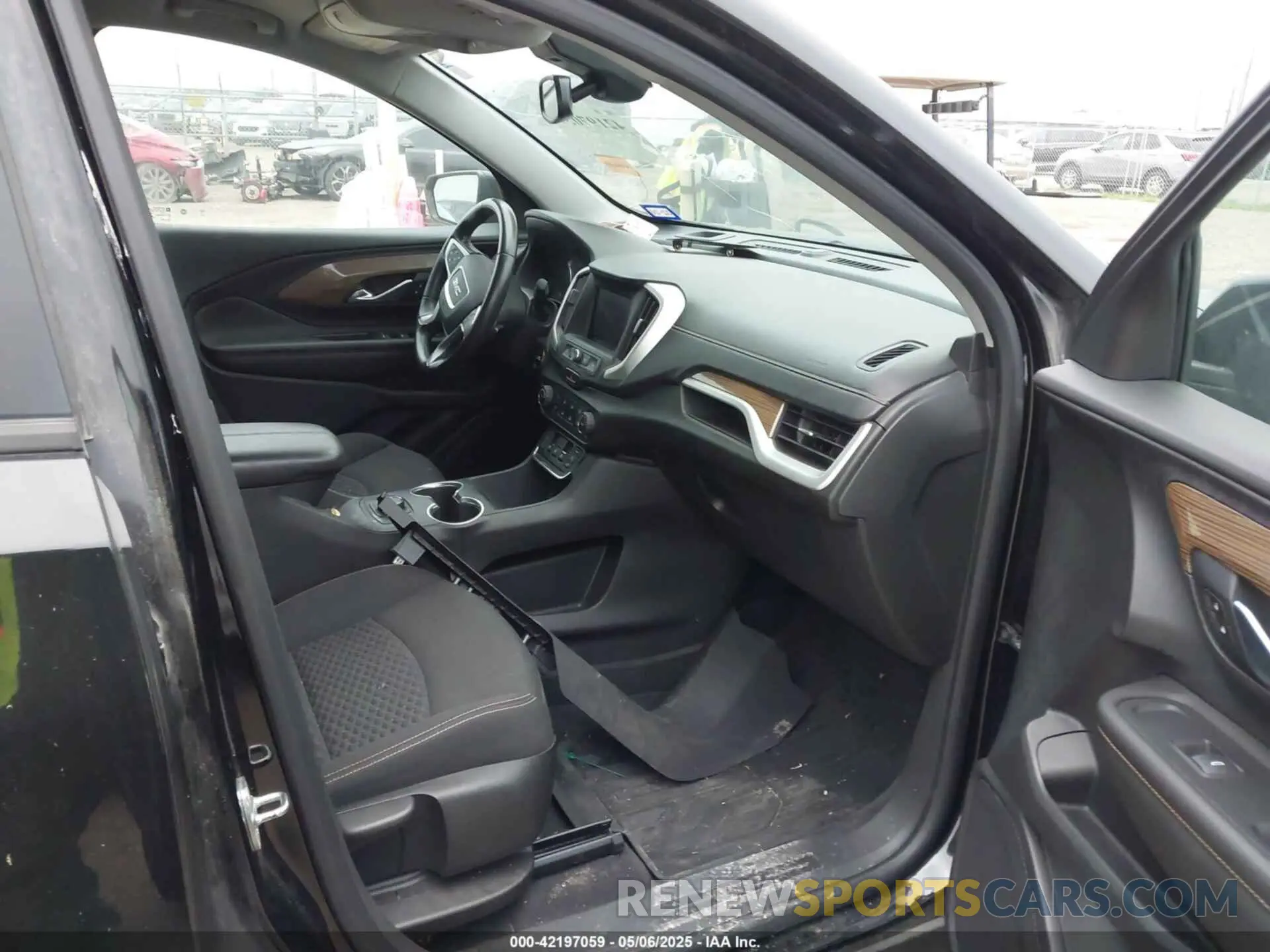 5 fotografías del automóvil dañado 3GKALMEV4ML339803 GMC TERRAIN 2021