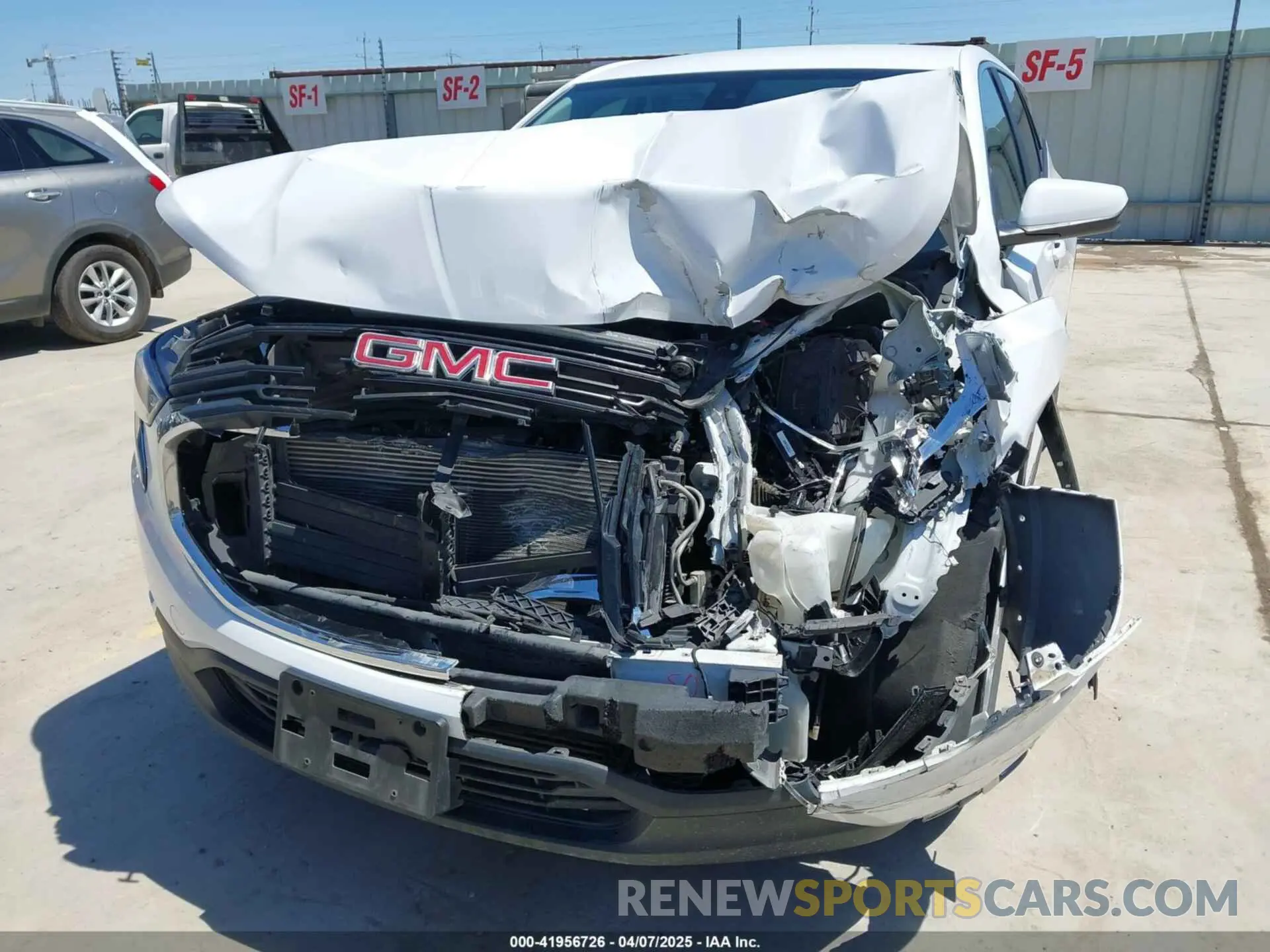 6 fotografías del automóvil dañado 3GKALMEV5ML305496 GMC TERRAIN 2021