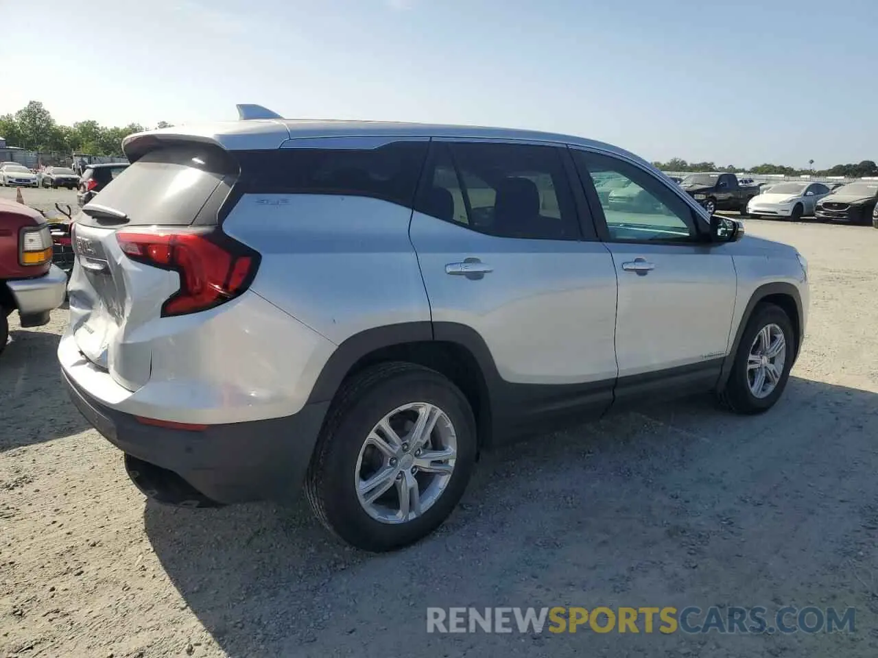 3 fotografías del automóvil dañado 3GKALMEV6ML402836 GMC TERRAIN 2021