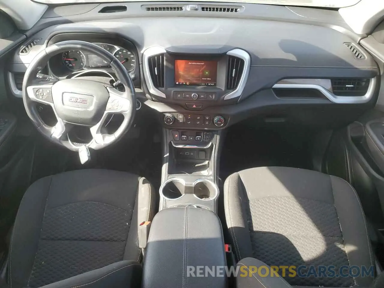 8 fotografías del automóvil dañado 3GKALMEV6ML402836 GMC TERRAIN 2021