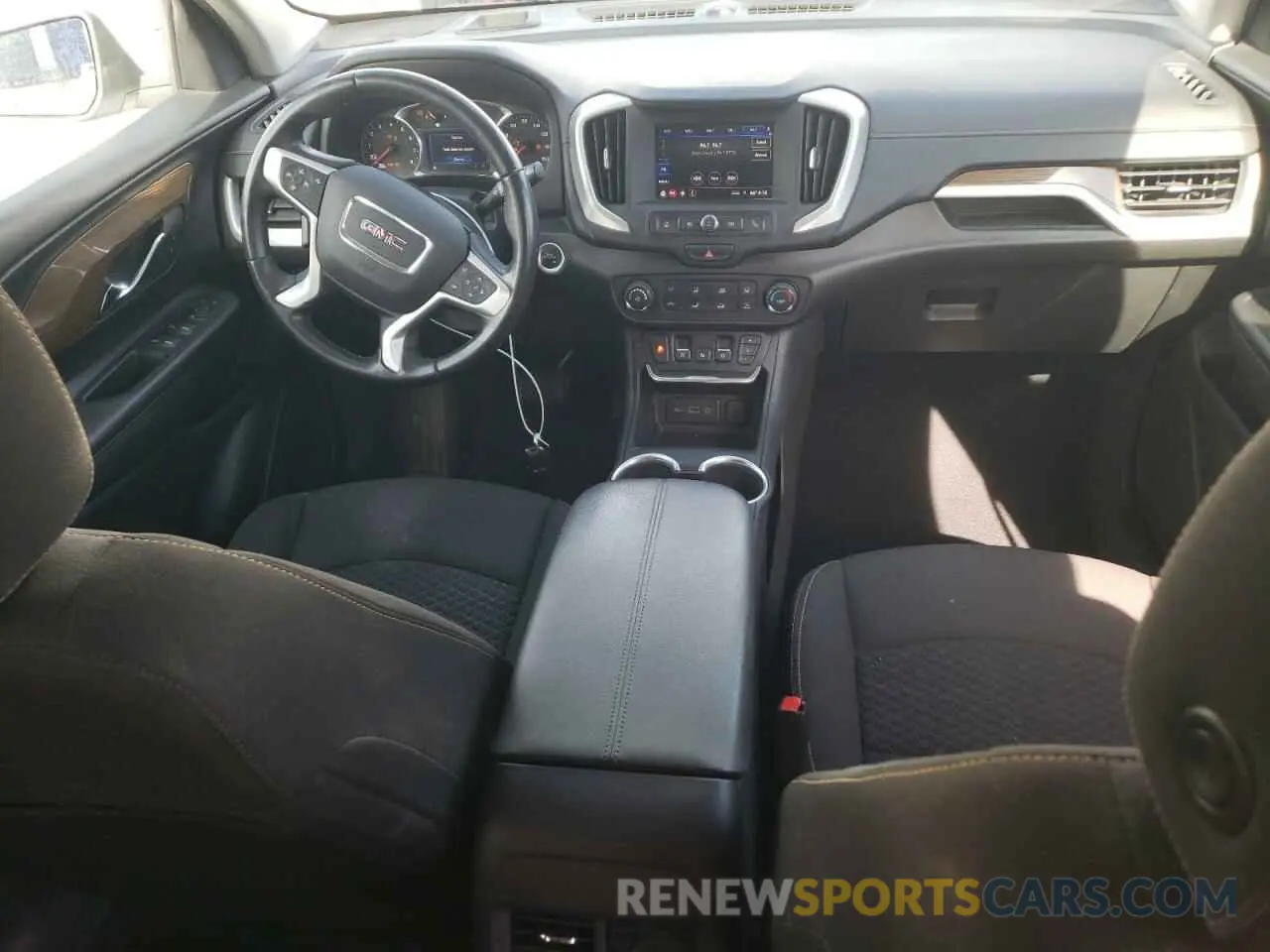 8 fotografías del automóvil dañado 3GKALMEV7ML401016 GMC TERRAIN 2021