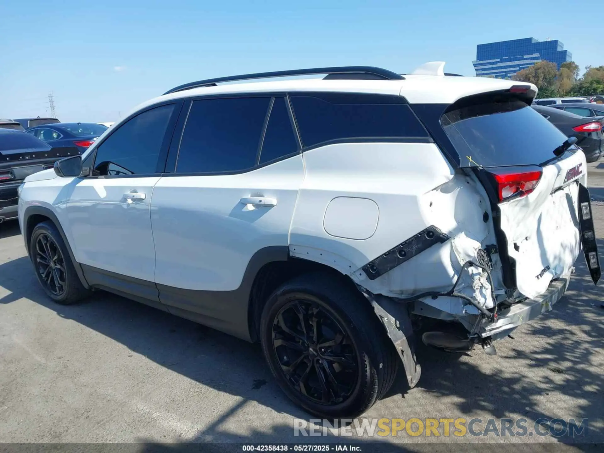 15 fotografías del automóvil dañado 3GKALMEV8ML345328 GMC TERRAIN 2021