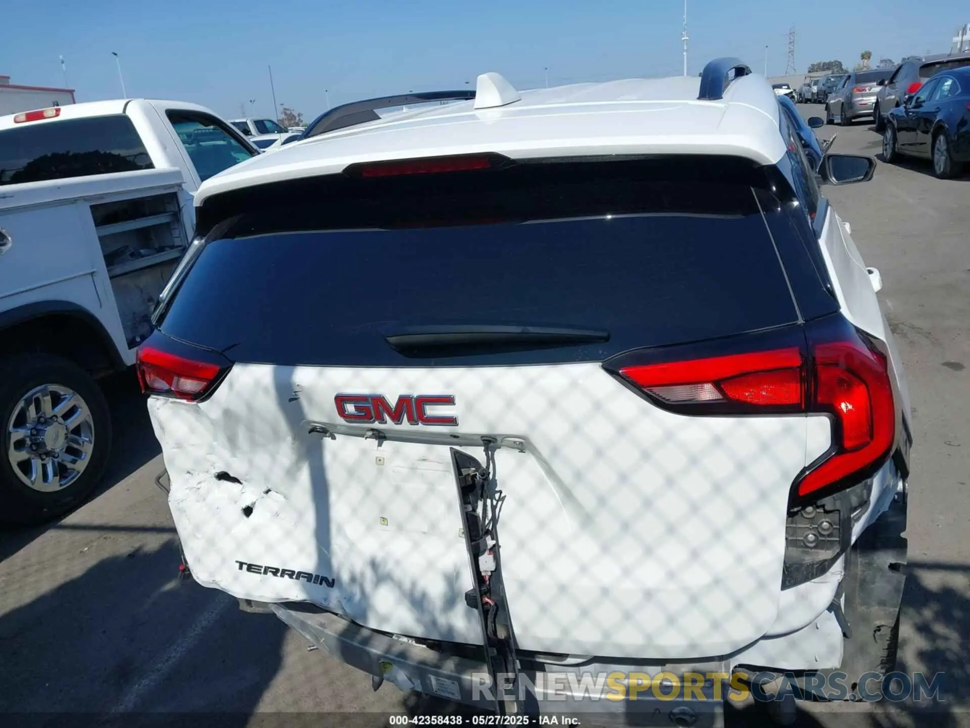 17 fotografías del automóvil dañado 3GKALMEV8ML345328 GMC TERRAIN 2021