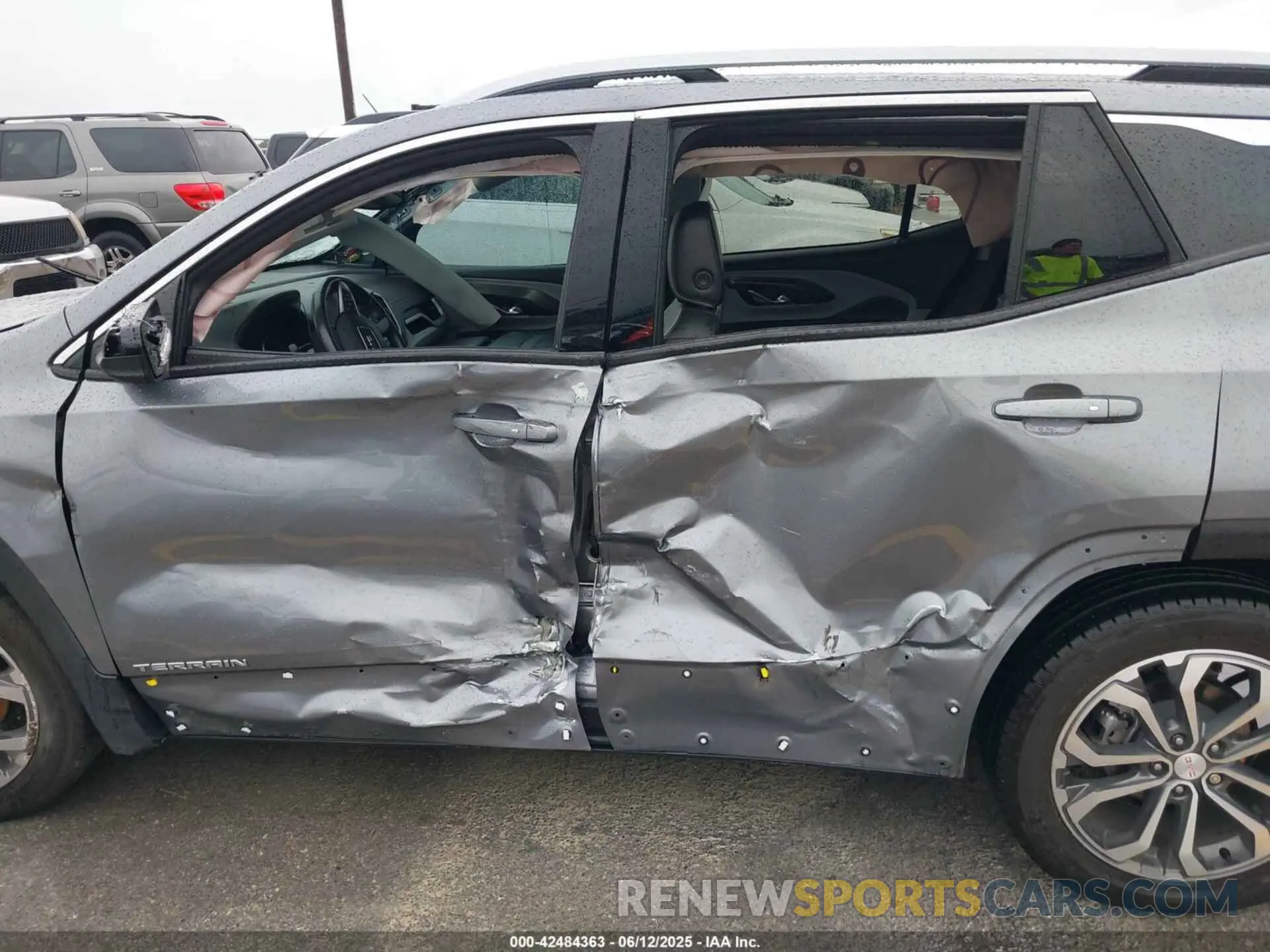 14 fotografías del automóvil dañado 3GKALPEV5ML376313 GMC TERRAIN 2021