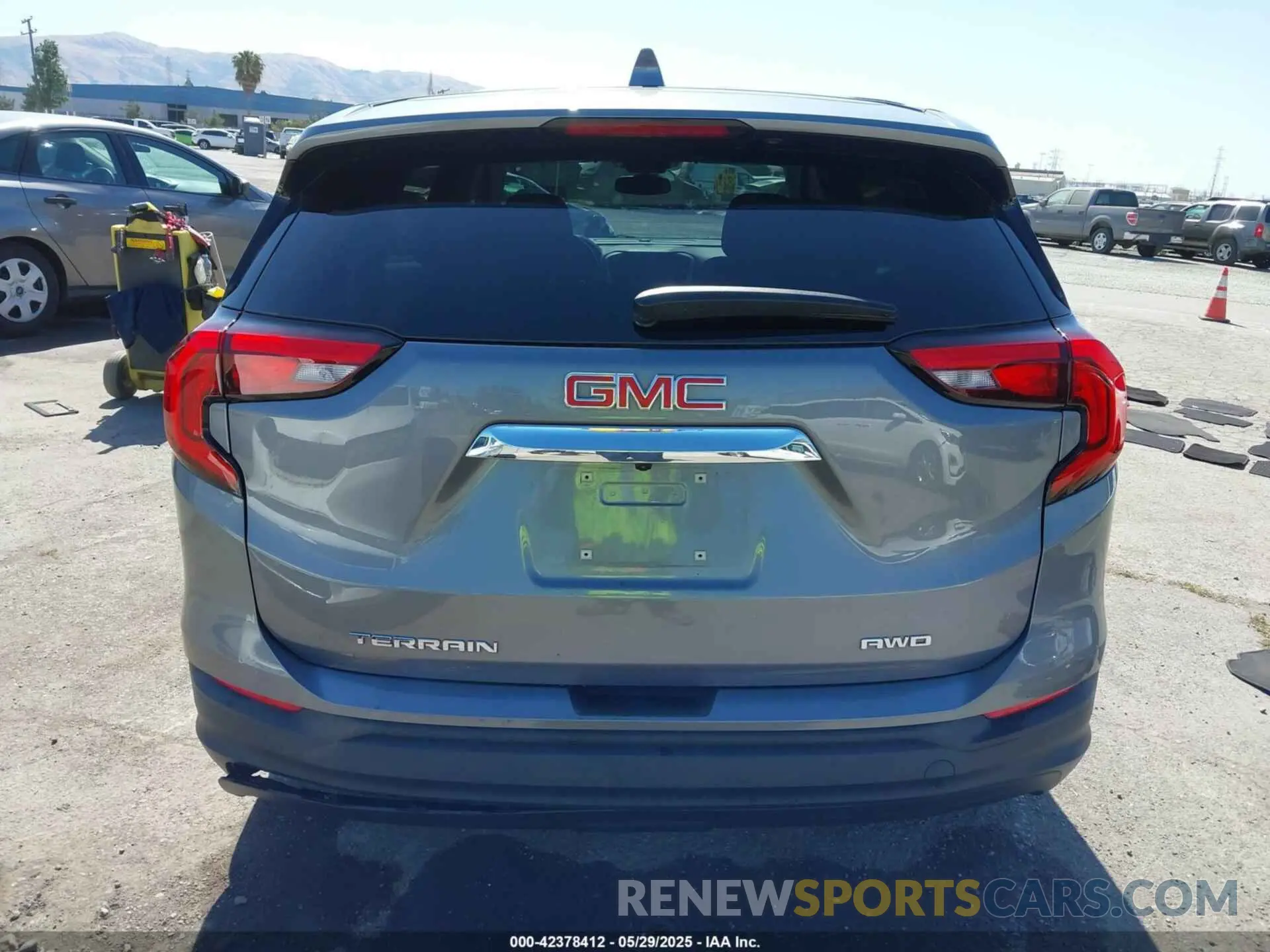 17 fotografías del automóvil dañado 3GKALTEV2ML366718 GMC TERRAIN 2021