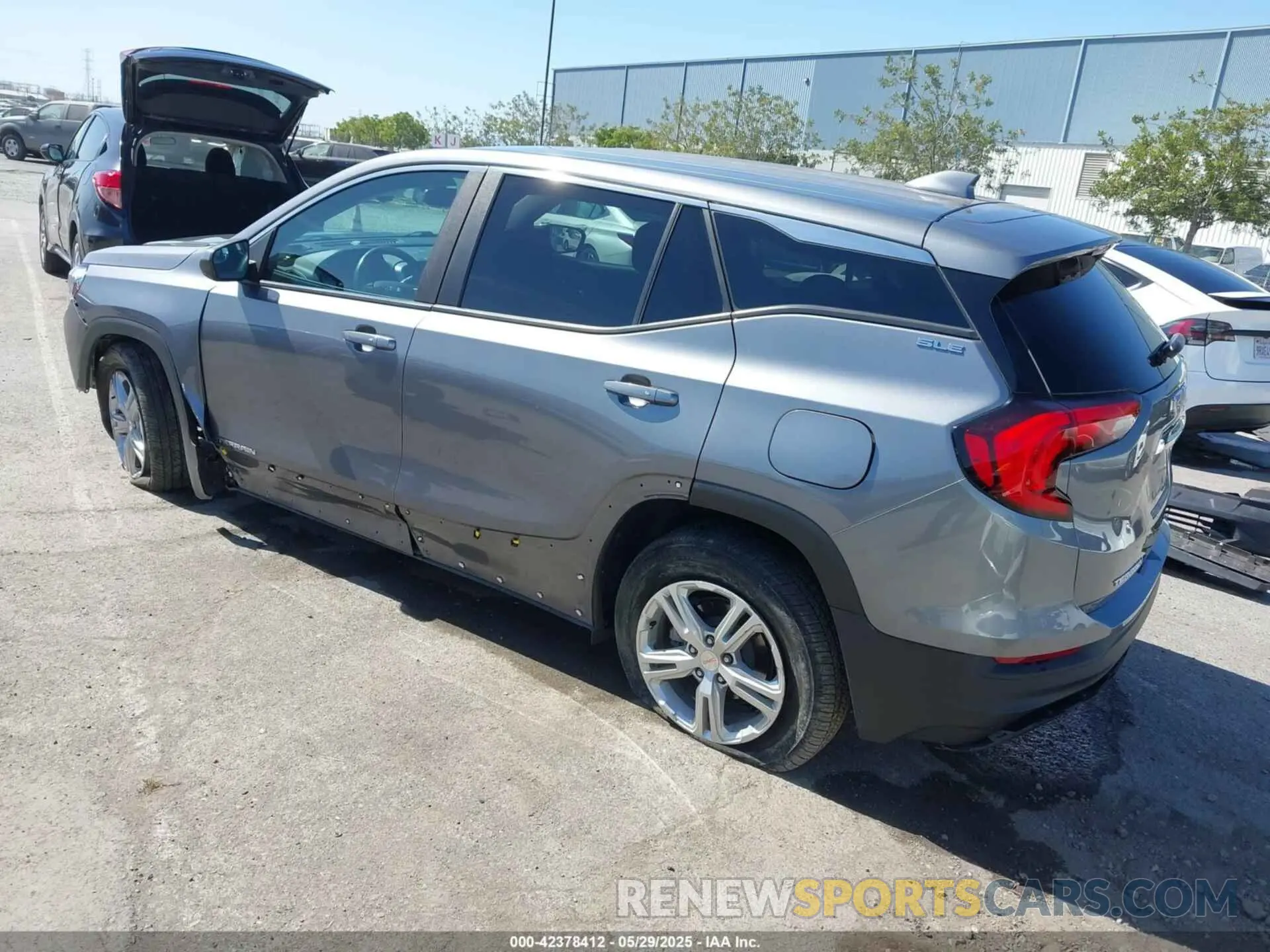 3 fotografías del automóvil dañado 3GKALTEV2ML366718 GMC TERRAIN 2021