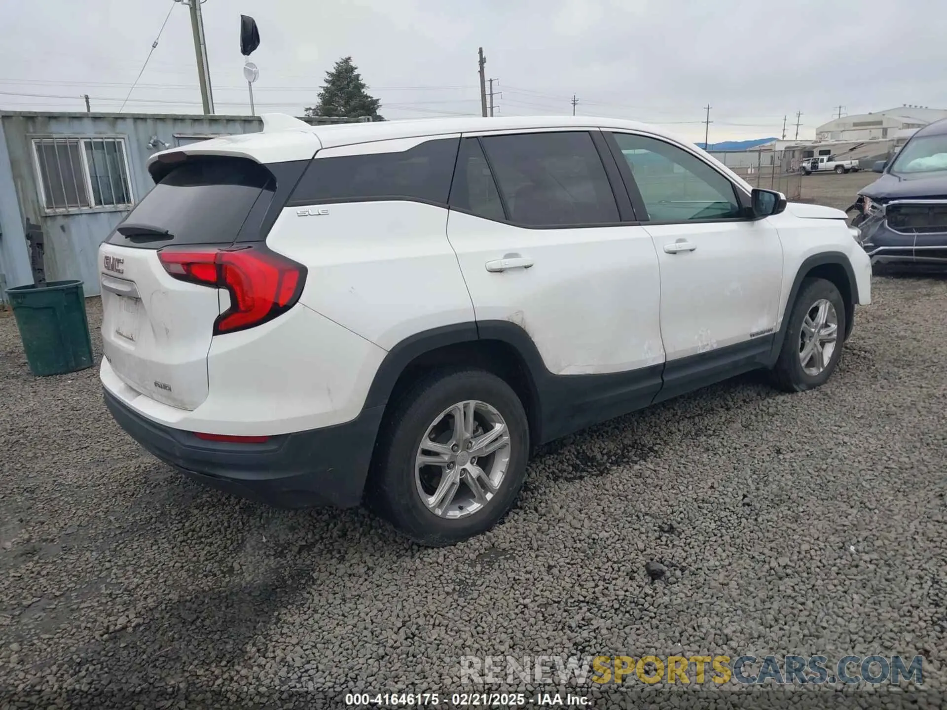 4 fotografías del automóvil dañado 3GKALTEV8ML353620 GMC TERRAIN 2021