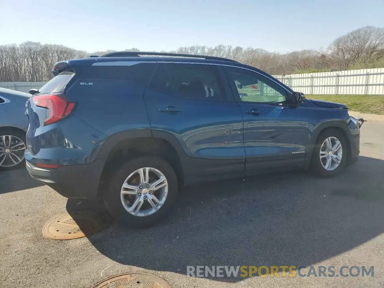 3 fotografías del automóvil dañado 3GKALTEV9ML357935 GMC TERRAIN 2021