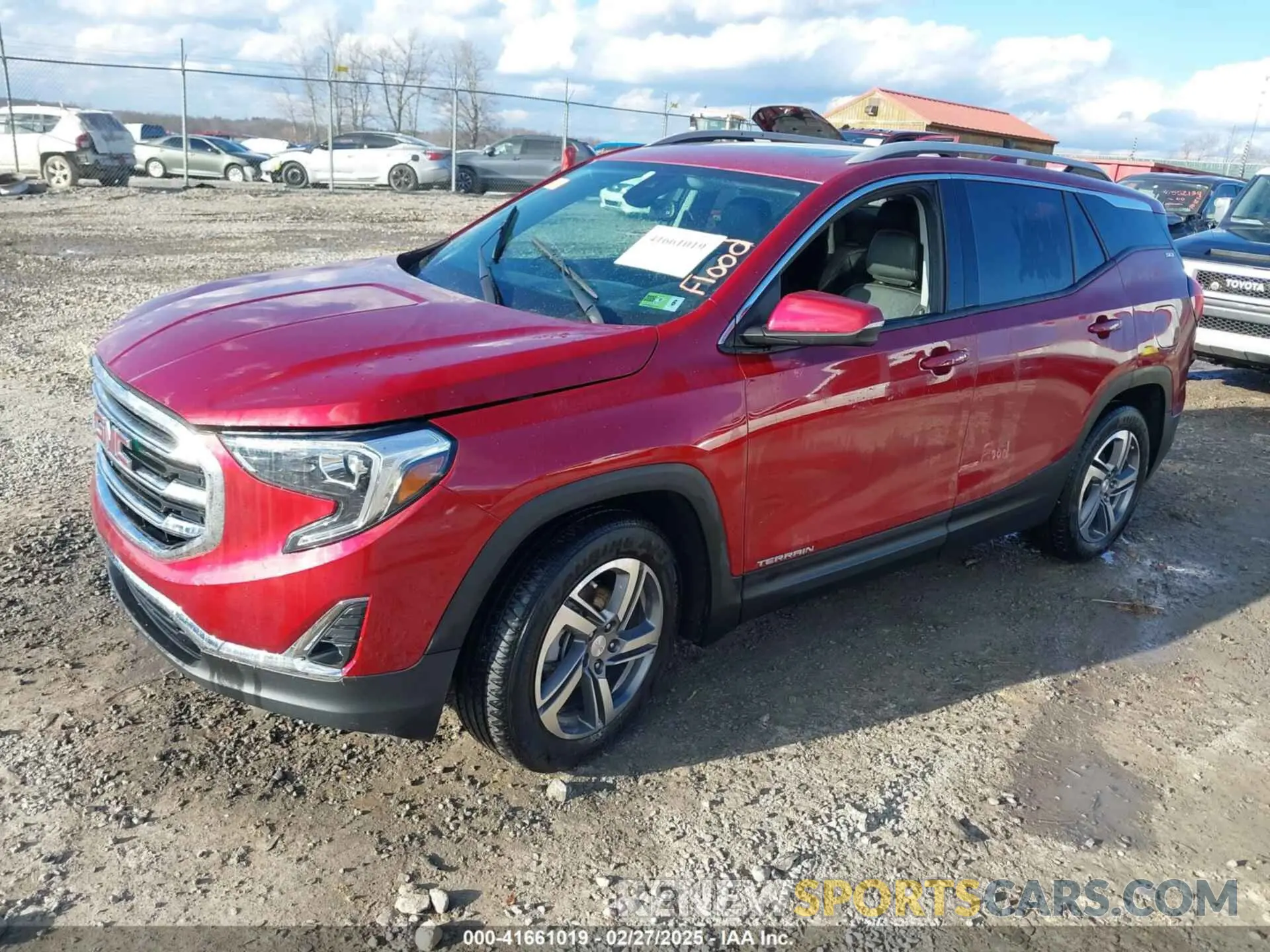 2 fotografías del automóvil dañado 3GKALVEV2ML322987 GMC TERRAIN 2021
