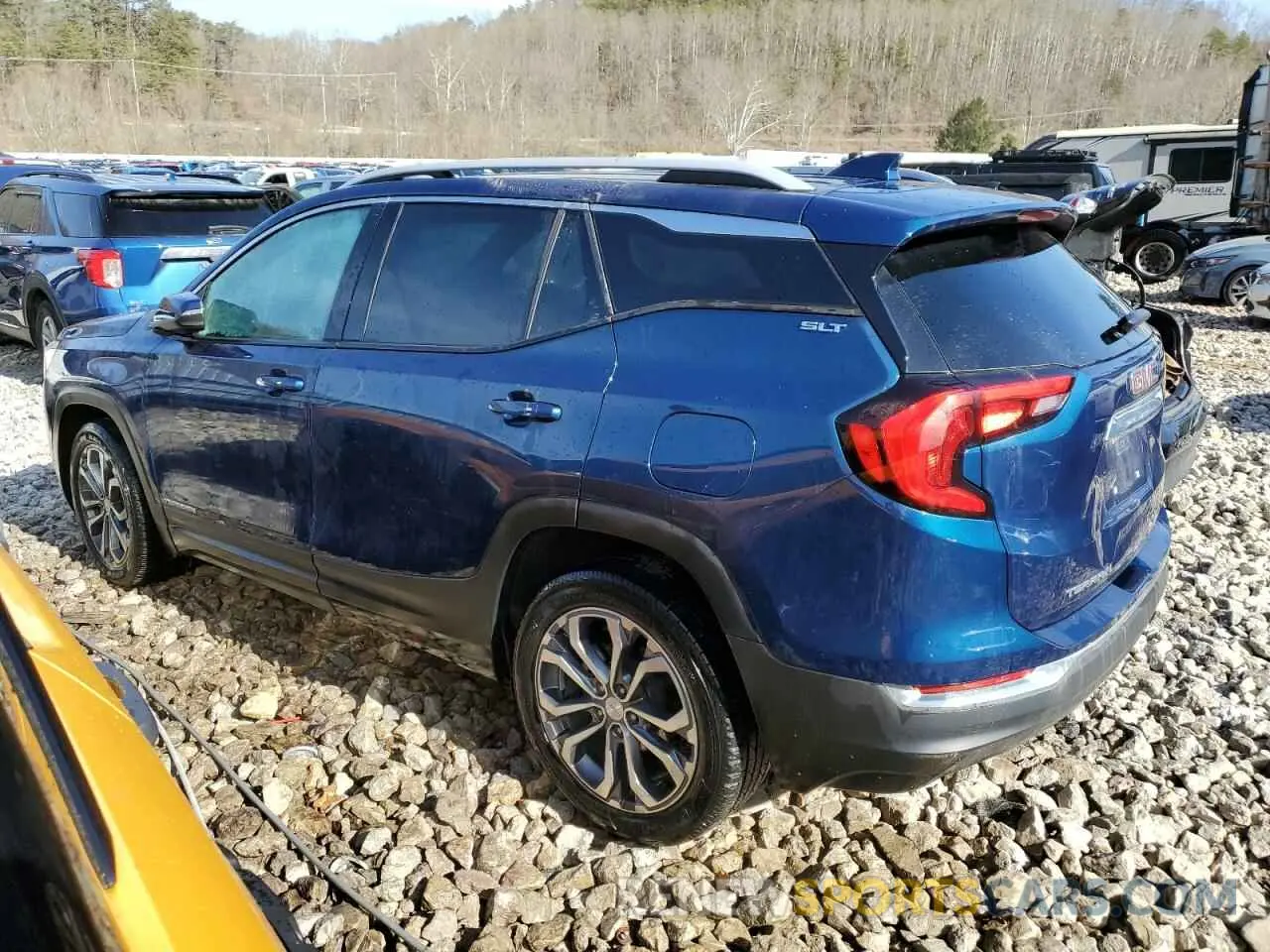 2 fotografías del automóvil dañado 3GKALVEV8ML315512 GMC TERRAIN 2021