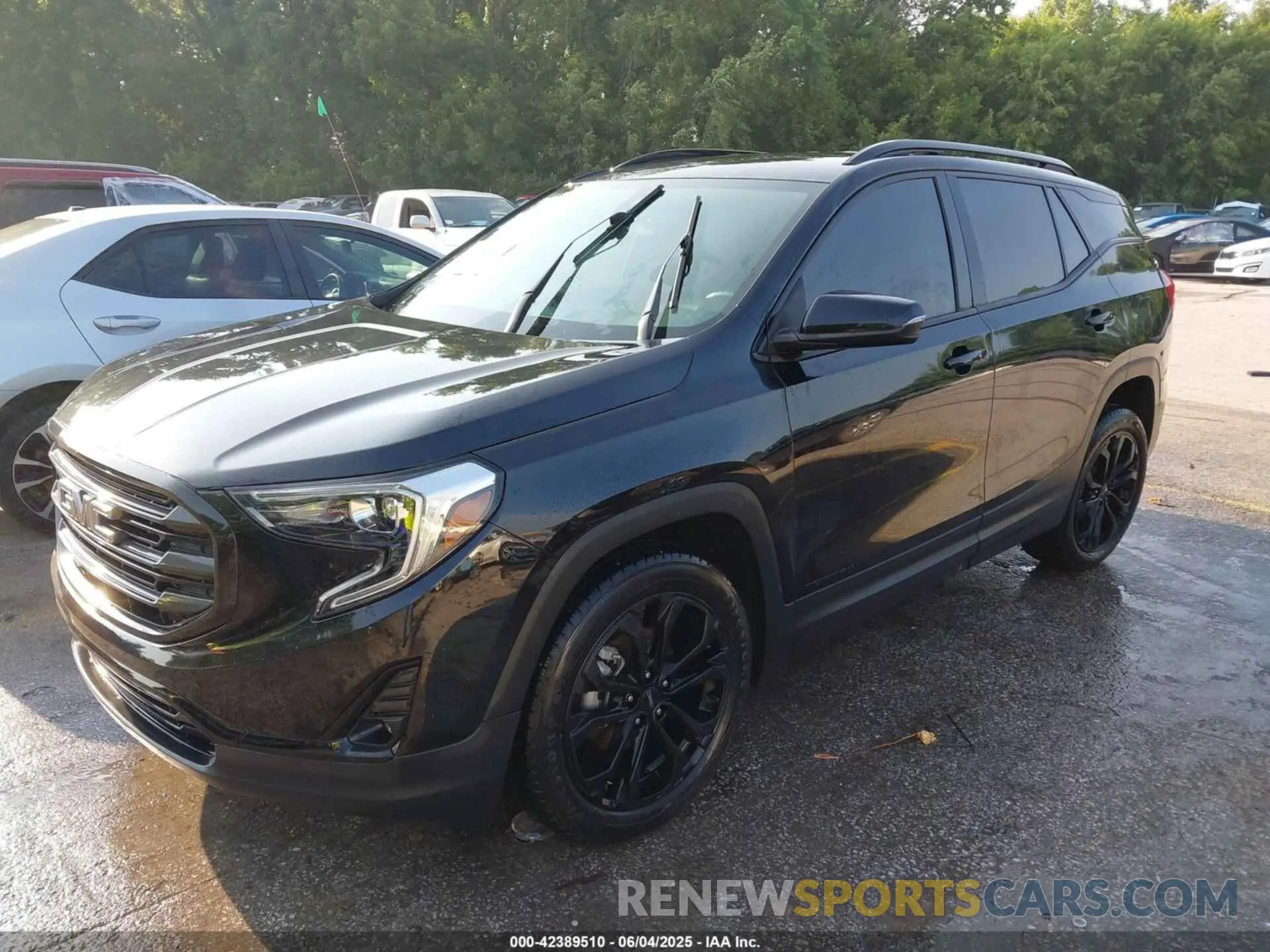 2 fotografías del automóvil dañado 3GKALVEVXML341383 GMC TERRAIN 2021