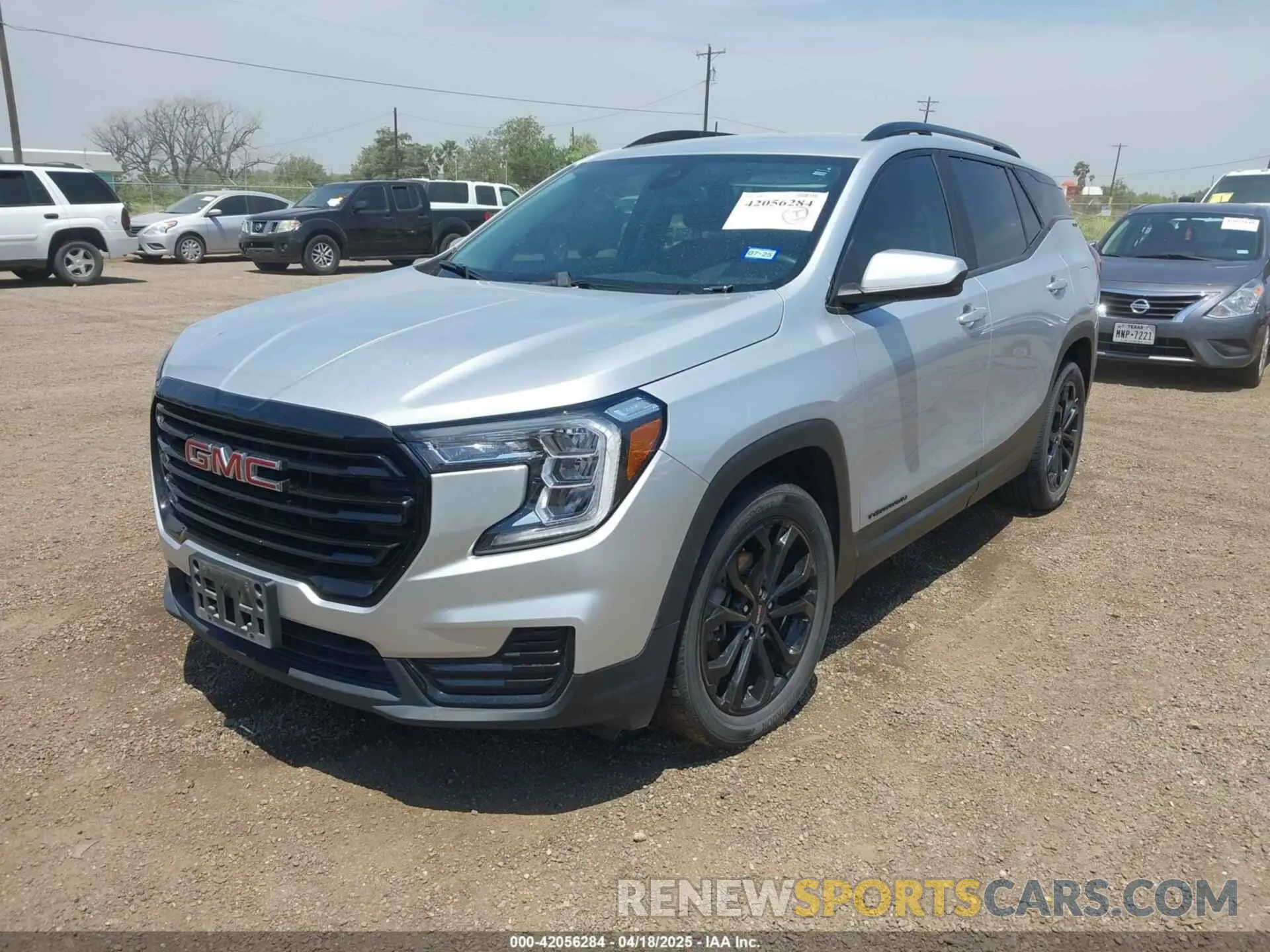 2 fotografías del automóvil dañado 3GKALMEV0NL277270 GMC TERRAIN 2022